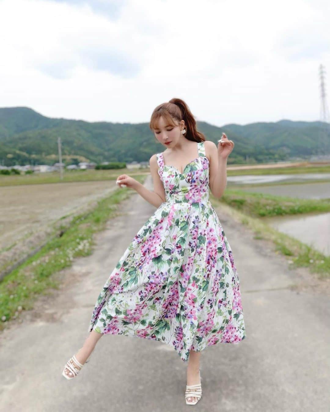 三上悠亜さんのインスタグラム写真 - (三上悠亜Instagram)「京都ありがとう🫶  自然たくさんで癒されました🌳 また会いにきます♡」5月13日 22時22分 - yua_mikami