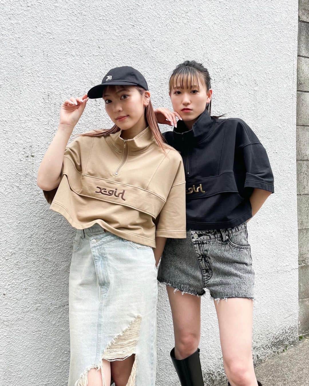 XGIRL_ootdのインスタグラム：「#xgirl_ootd   左：X-girl store STAFF @abibii92 160cm 右：XLARGE/X-girl SHINJUKU STAFF @ayanaaan_26 158cm  ----------------------------------------------- ▪️CROPPED ANORAK ￥10,450(税込) ▪️DISTRESSED DENIM SKIRT ￥14,300(税込) ▪️DENIM SHORT PANTS ￥12,100(税込) ▪️EMBLEM 6PANEL CAP ￥5,500(税込) ▪️PLATFORM LONG BOOTS ￥19,800(税込) -----------------------------------------------  #xgirl #xgirljp #エックスガール #ストリートコーデ #ストリート系女子 #おそろコーデ #リンクコーデ #シミラールック  #y2k #y2kファッション #y2kstyle #y2kfashion」