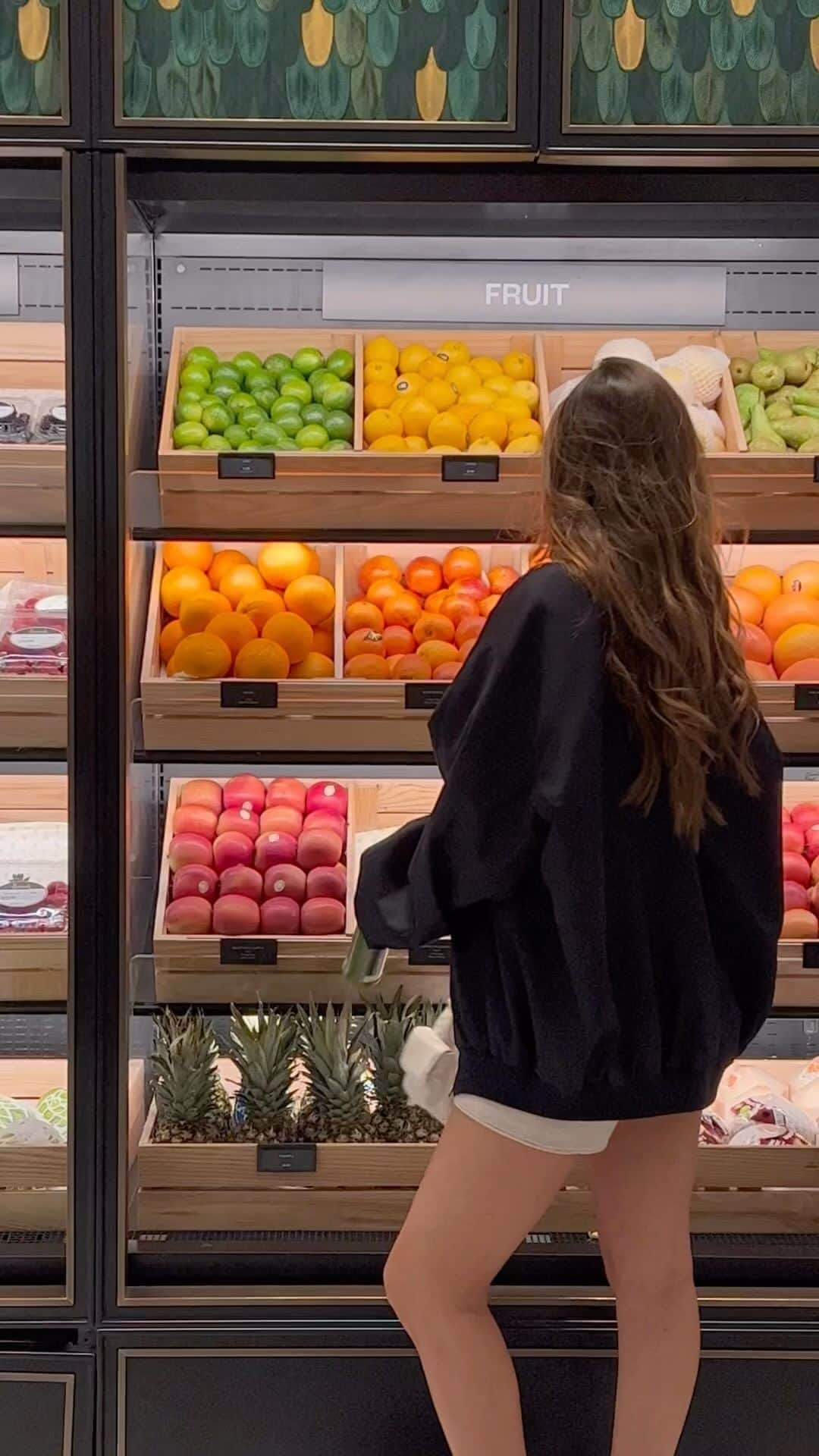 Harrodsのインスタグラム：「Grabbing a juice in your #NewBalancexMiuMiu 574s is an aesthetic all of its own 🍏  Find them in Shoe Heaven on the Fifth Floor, and your vitamin-C fix in the Food Halls on the Ground Floor.  #Harrods #HarrodsFashion」