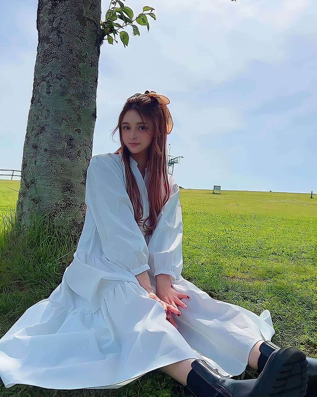 sayaのインスタグラム：「. . リフレッシュ🌳🕊️✨ . .  #喧嘩道#喧嘩道ガールズ#ライジン #17LIVE#ライブ配信#esports#ゲーマー女子 #ティックトック#ティックトッカー#モデル#芸能#事務所#撮影モデル#ブレイキングダウン#カメラマン#撮影#ヘアメイク#ヘアアレンジ#ネモフィラ#マザー牧場」