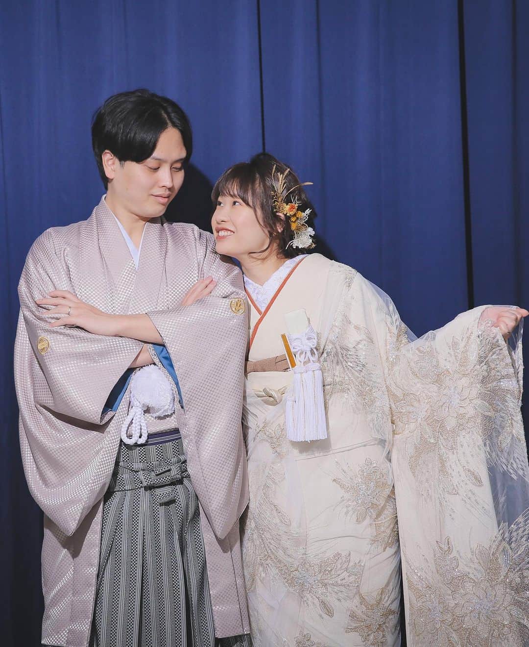スタジオアクア新宿店さんのインスタグラム写真 - (スタジオアクア新宿店Instagram)「インスタ限定キャンペーン♪ スタジオ撮影のお客様に今なら2着目無料キャンペーン実施中！！「話題のマルレも選べます！」6月限定なのでお急ぎ下さい^ ^ スタジオアクアオリジナルの打掛 #マルレ のご紹介と屋内庭園スタジオのご紹介✨ インポートのレースで作成したスタジオアクアオリジナル打掛になります✨ドレスのような打掛で透明感もあって素敵な1着となってます✨ 梅雨の時期や暑い夏に和装のスタジオ撮影はいかがでしょうか✨ 指名も可能です。 Photo📷　@ogawa.deco.ph  Make💄　@m_ishiyama.deco.hm   #MALRE #マルレ #マルレジャック #ウェディングニュース #結婚式準備 #ウェディング #花嫁 #プレ花嫁  #結婚 #花嫁コーデ #花嫁ヘア  #ウェディングドレス  #ウエディングドレス  #2023夏婚  #2023秋婚 #2024春婚  #2024冬婚  #ブライダルフェア  #式場探し #撮影体験  #和装ヘアアレンジ  #和装前撮り  #和装花嫁  #撮る結婚式 #プレ花嫁さんと繋がりたい #weddingphoto #カップルフォト  #街ブラロケ #ヘアカラー  #ストリートスナップ   -——————————— フォトグラファー、ヘアメイク、フォトプランナーを募集中！  私たちと一緒に働きませんか？ 私たちと一緒に新郎新婦の夢を叶える仲間を募集中✨ @decollte_recruit」5月13日 22時52分 - studioaqua.shinjuku