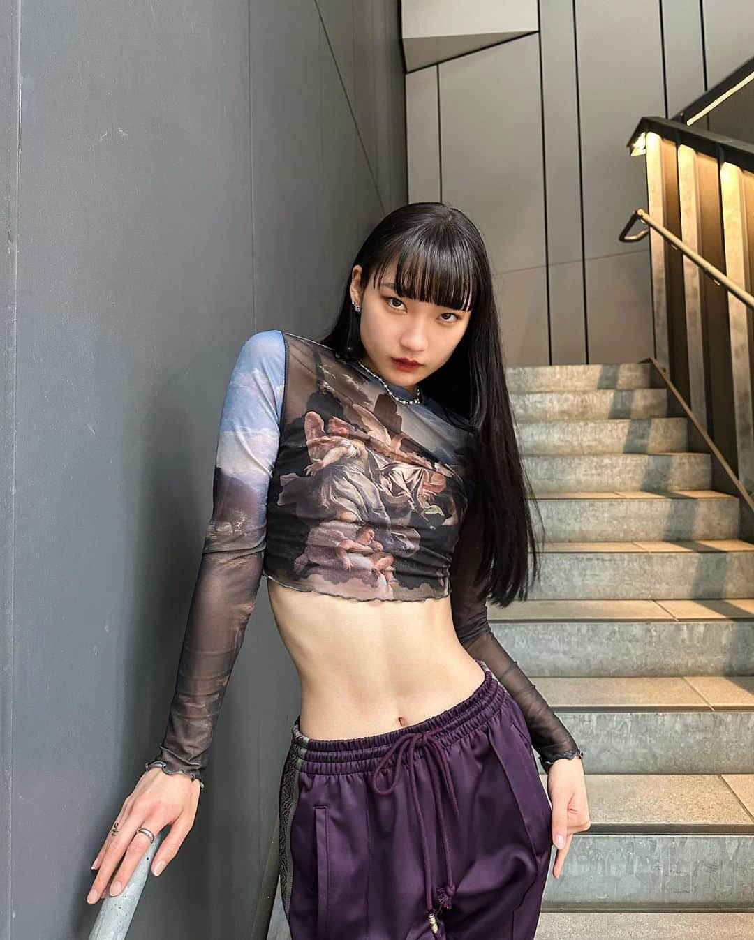 伊吹捺未さんのインスタグラム写真 - (伊吹捺未Instagram)「. 💜💙🖤 . .」5月13日 23時06分 - natsumi_ibuki