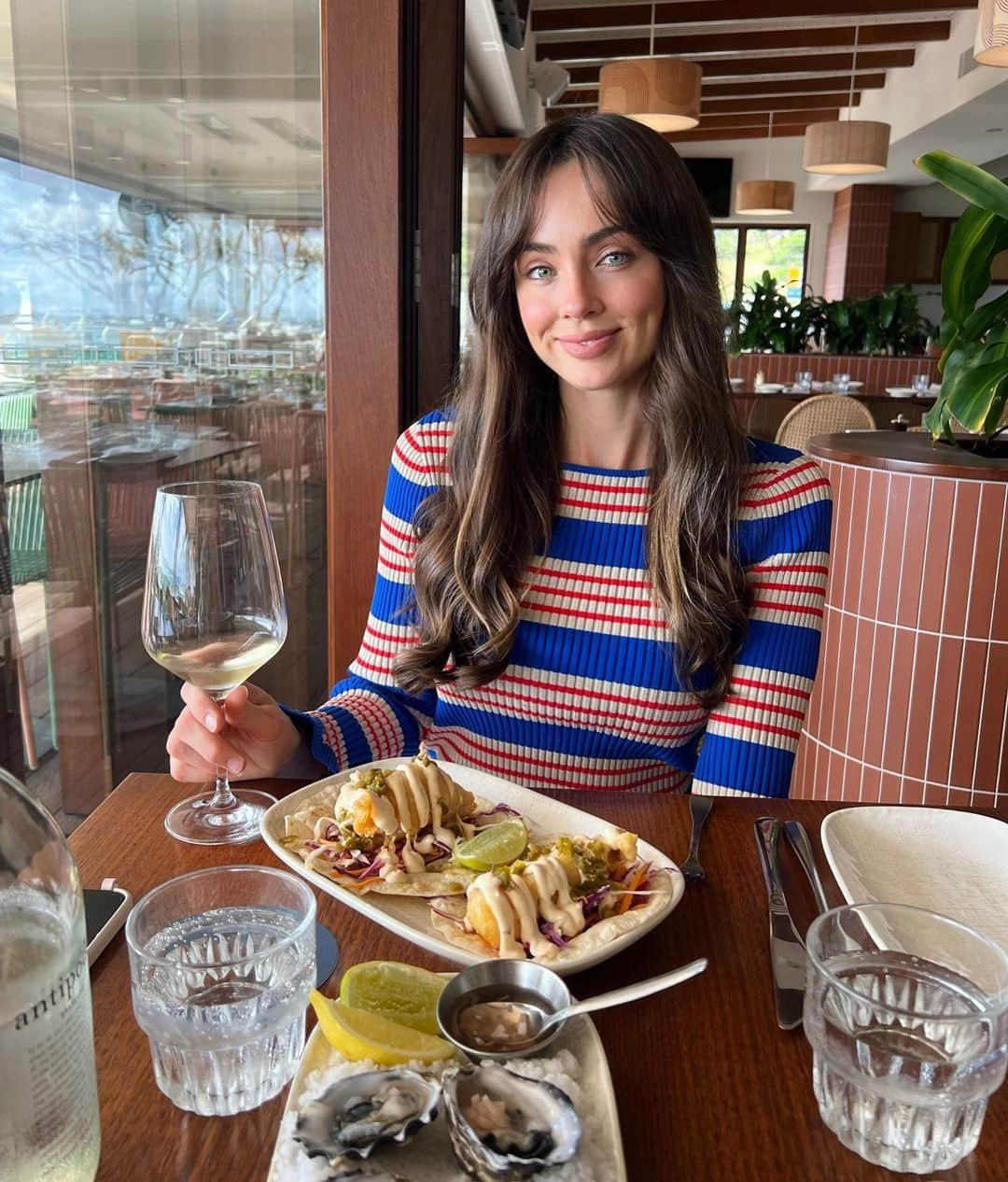 ELOUISE MORRISのインスタグラム：「Early Mother’s Day celebration 🥰✨」