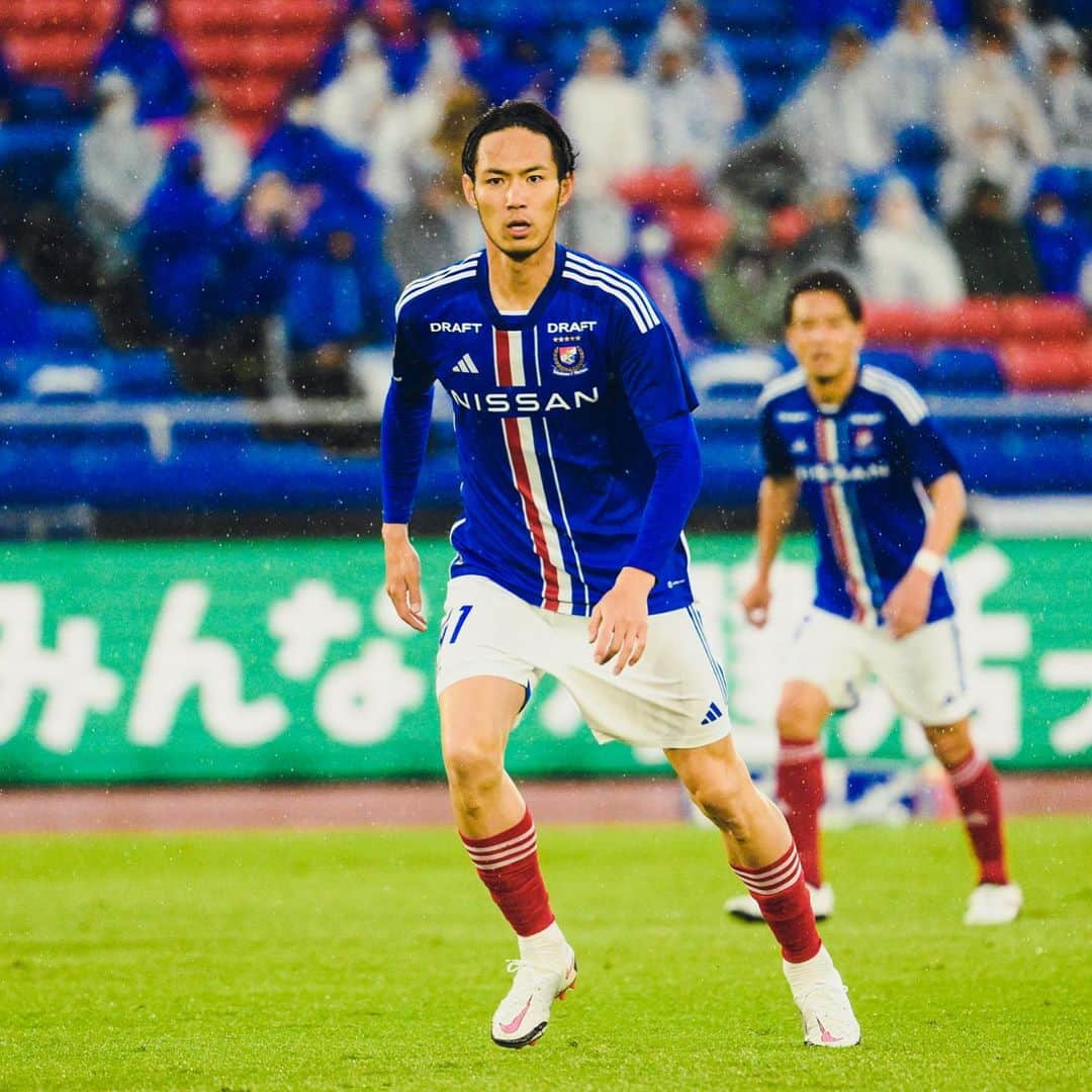 横浜F・マリノスさんのインスタグラム写真 - (横浜F・マリノスInstagram)「FIGHTING SPIRIT🔥✊　 #fmarinos #Ｊリーグ #杉本健勇」5月13日 15時07分 - yokohamaf.marinos