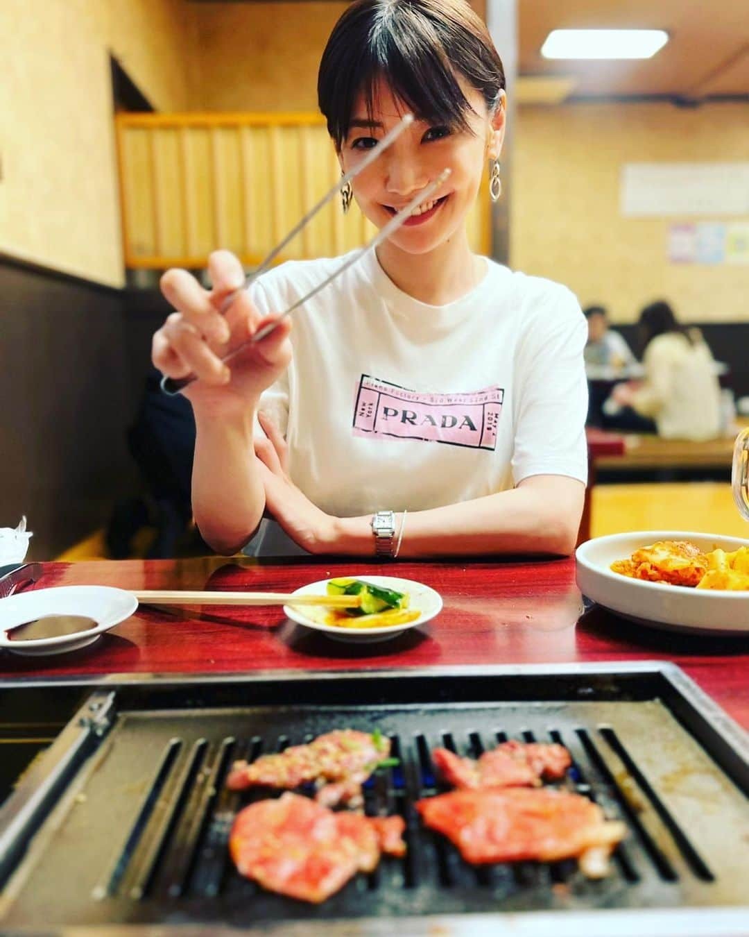 倉科カナさんのインスタグラム写真 - (倉科カナInstagram)「ねえ、、焼いて！  焼肉奉行、、大歓迎です。。」5月13日 16時18分 - kanakurashina_official