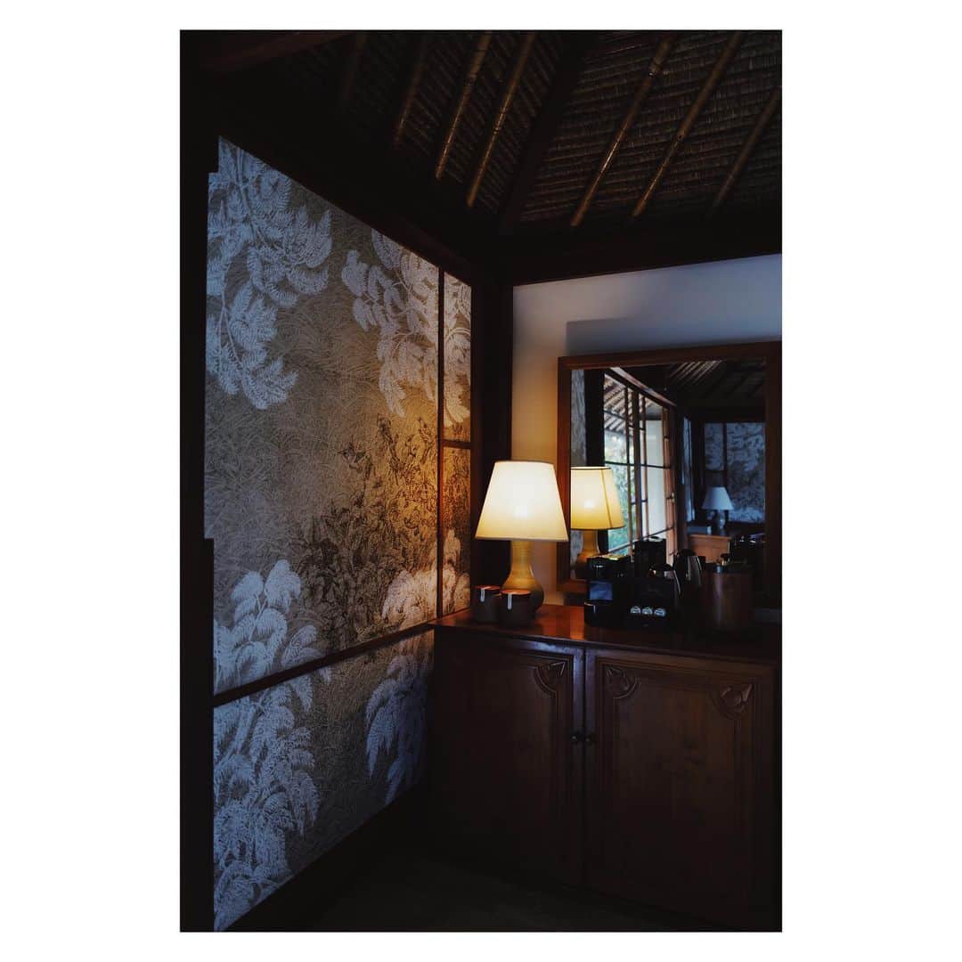 JUNNAさんのインスタグラム写真 - (JUNNAInstagram)「・  伝統的なバリ建築のプライベートヴィラが贅沢に点在し、小さな村に迷い込んだかのような異国情緒漂よう敷地内、現地感と洗練の圧倒的なバランス。環境や自然の摂理に寄り添うリゾート造りはアマンの真骨頂。  📍 @amandari_resort   #only#junna✈️ #バリ #amandari」5月13日 16時20分 - junna