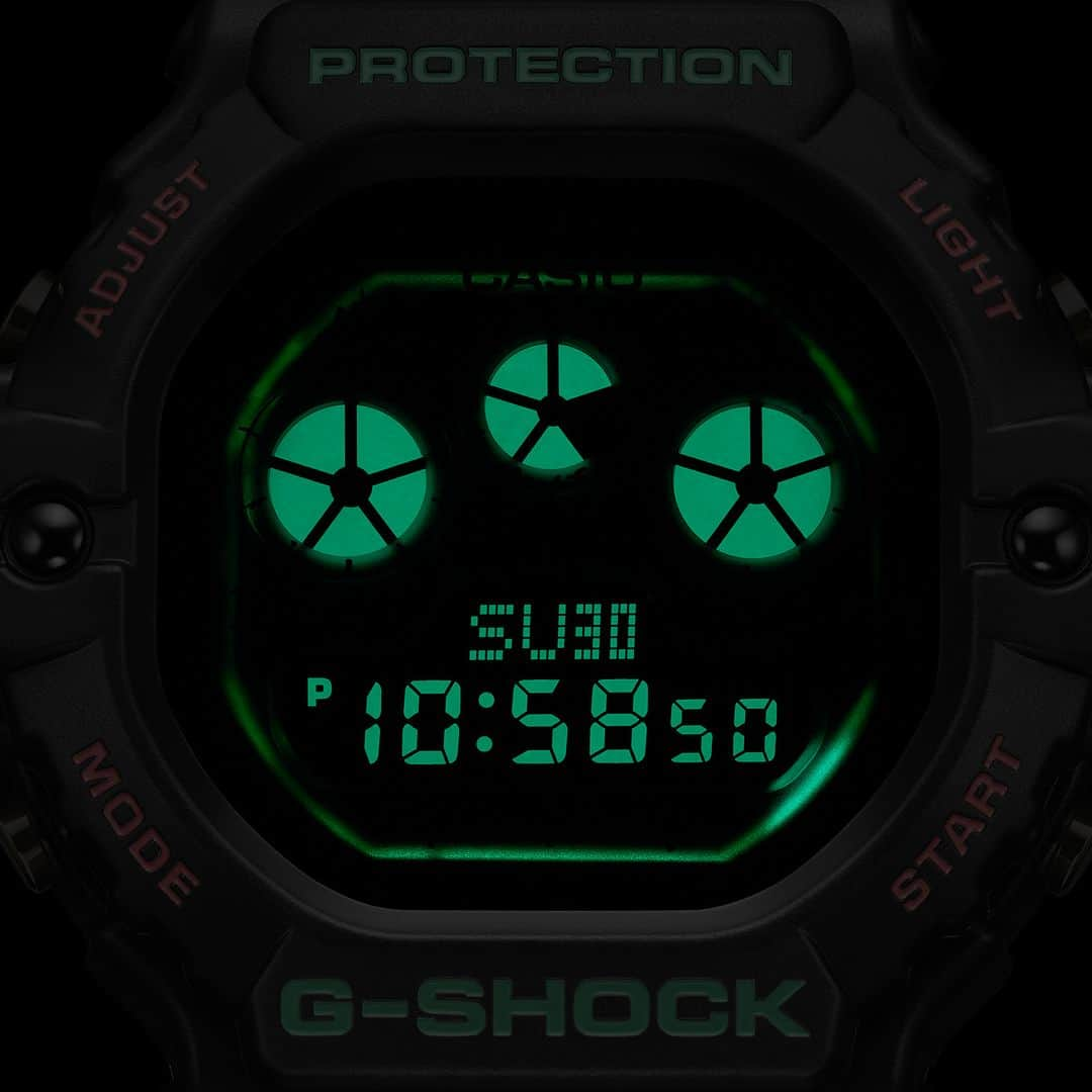 G-SHOCKさんのインスタグラム写真 - (G-SHOCKInstagram)「G-SHOCK × FACETASM  FACETASMとのコラボレーションモデル「DW-5900FA-1JR」が本日発売に。  三つ目のDW-5900をベースに、飽きのこないシンプルなデザインにまとめながらも、デザイナー落合宏理氏のこだわりと世界観が随所に散りばめられた一本です。詳しくはストーリーズのリンクから。  The DW-5900FA-1JR, a collaboration model with FACETASM, goes on sale today.  Based on the three-eyed DW-5900, DW-5900FA has a simple design yet a lot of attention to details. For more information, please visit the stories link.  DW-5900FA-1JR  @facetasmtokyo   #g_shock #dw5900 #facetasm #collaboration #watchoftheday」5月13日 17時00分 - gshock_jp