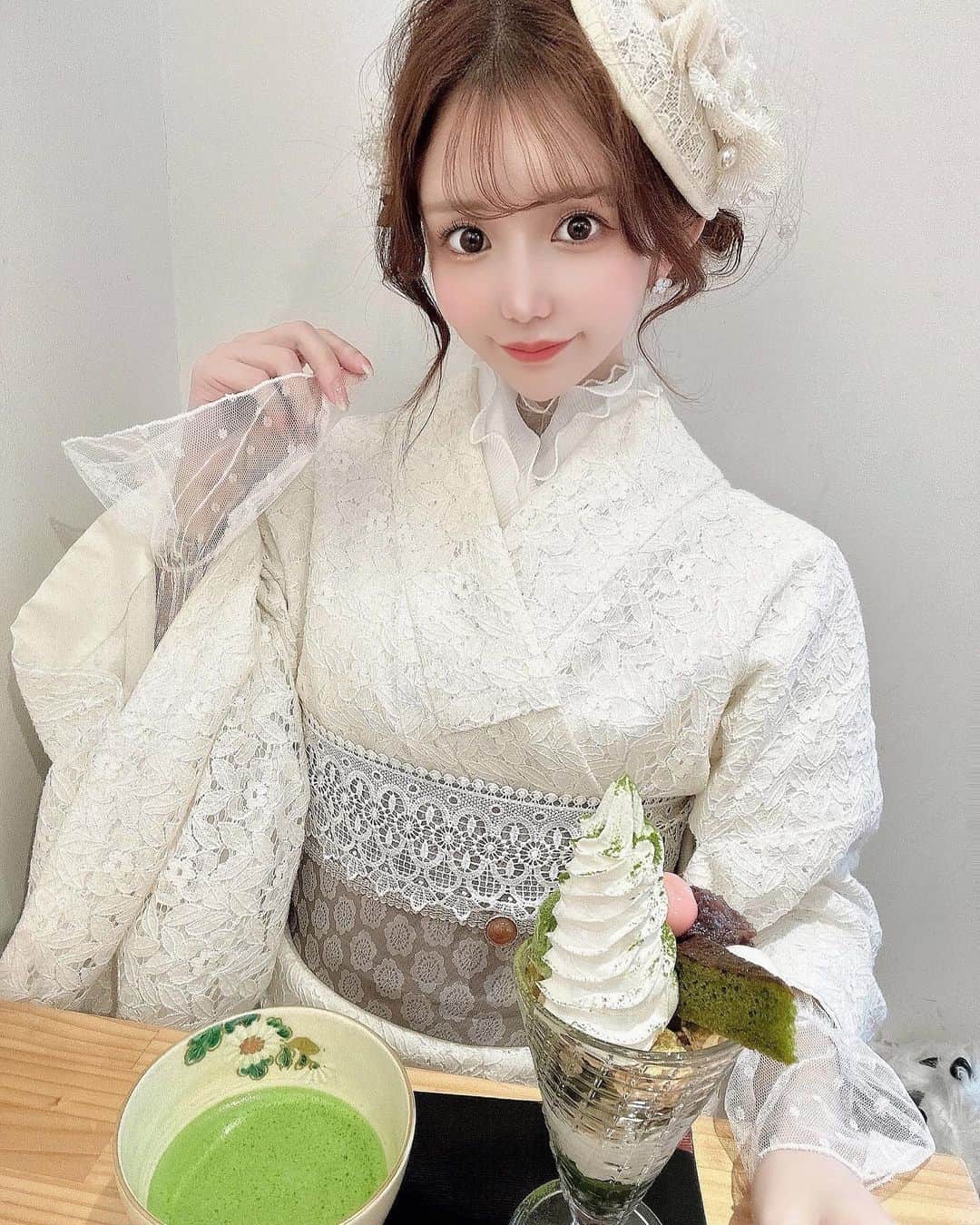 のインスタグラム：「お抹茶〜🍵 ここの抹茶パフェ美味しかった♡  #京都 #京都旅行 #レース着物 #八坂庚申堂 #名古屋 #錦 #錦3 #salondegold  #サロンドゴールド  #キャバクラ #いいね #instalike #맞팔　#좋아요」