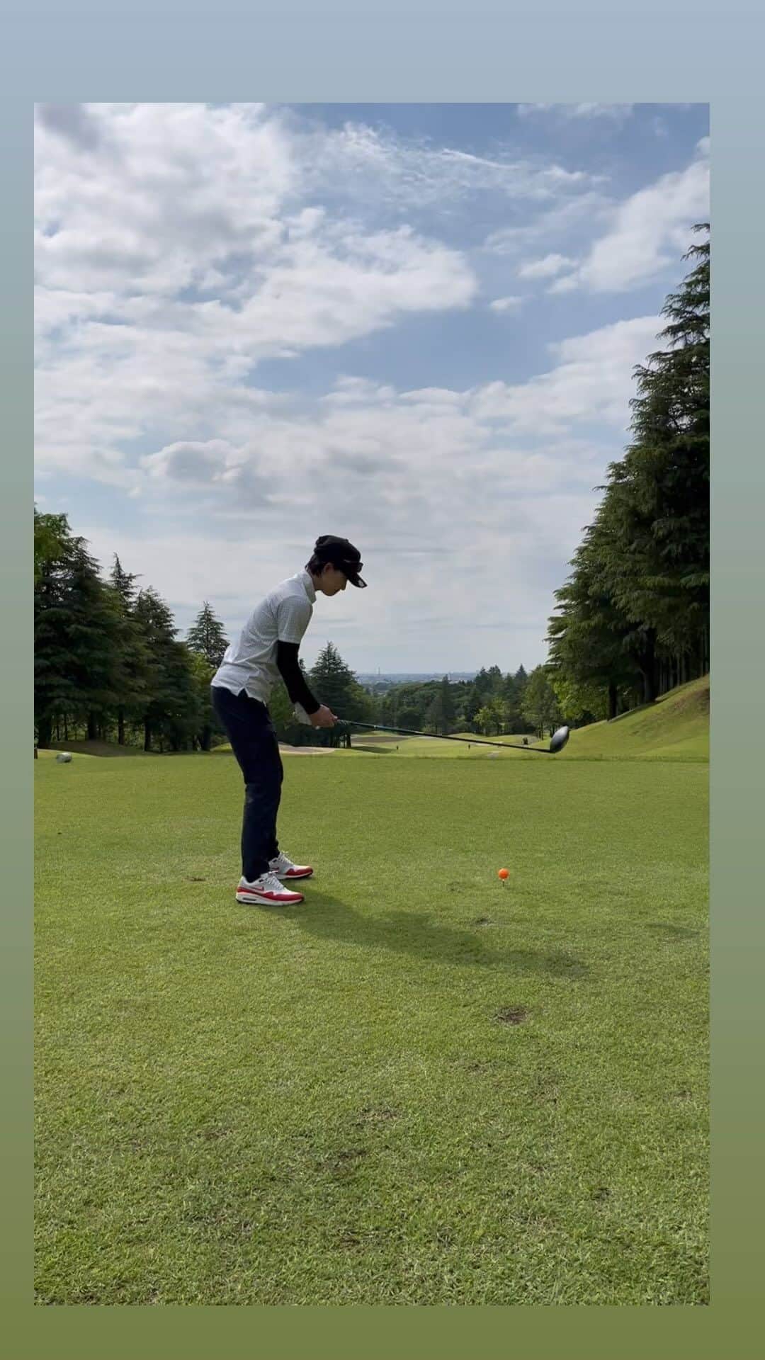 渥美万奈のインスタグラム：「まだまだ改善点ばかりですが 前に少しずつ進んでいます😋  飛距離が伸びないので これからは飛距離を伸ばすために 考えていきます🫡  ゴルフって奥が深い！ 右で打つのも難しいけど… 経験を積んで100切りを目指します♪  峰さんも始めたので 早くコース出てわいわいやりたい🥰  ソフトボール以外の趣味に取り組むのも とてもリフレッシュになります！  あつみね活動の合間に趣味や温泉、 食事などたくさんのことを実施して充実させます☆  @mine.yukiyo  @am.manager222   #あつみね活動 #あつみね #ソフトボール #女子ソフトボール #男子ソフトボール #オリンピア #セカンドキャリア #ソフトボール普及活動 #ツクツク #あつみねふぁ〜む #あつみんち #あつみねわくわくプロジェクト #みんなで街づくり #ポイントで繋がろう #ソフトボールを盛り上げよう」
