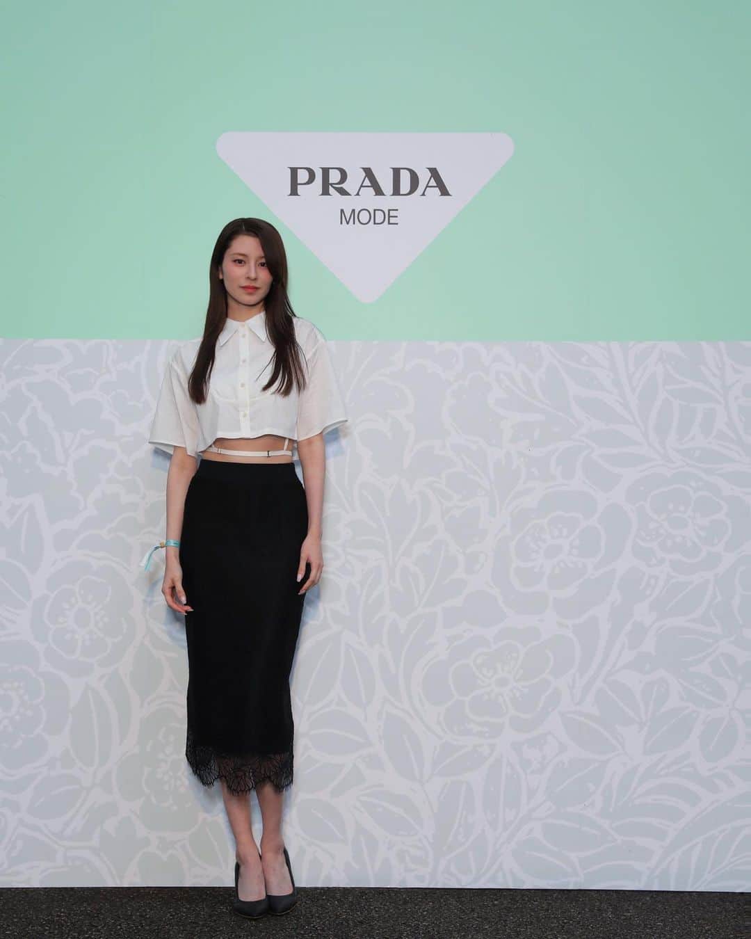 稲葉ヴィヴィアン雅のインスタグラム：「#pradamode #prada」