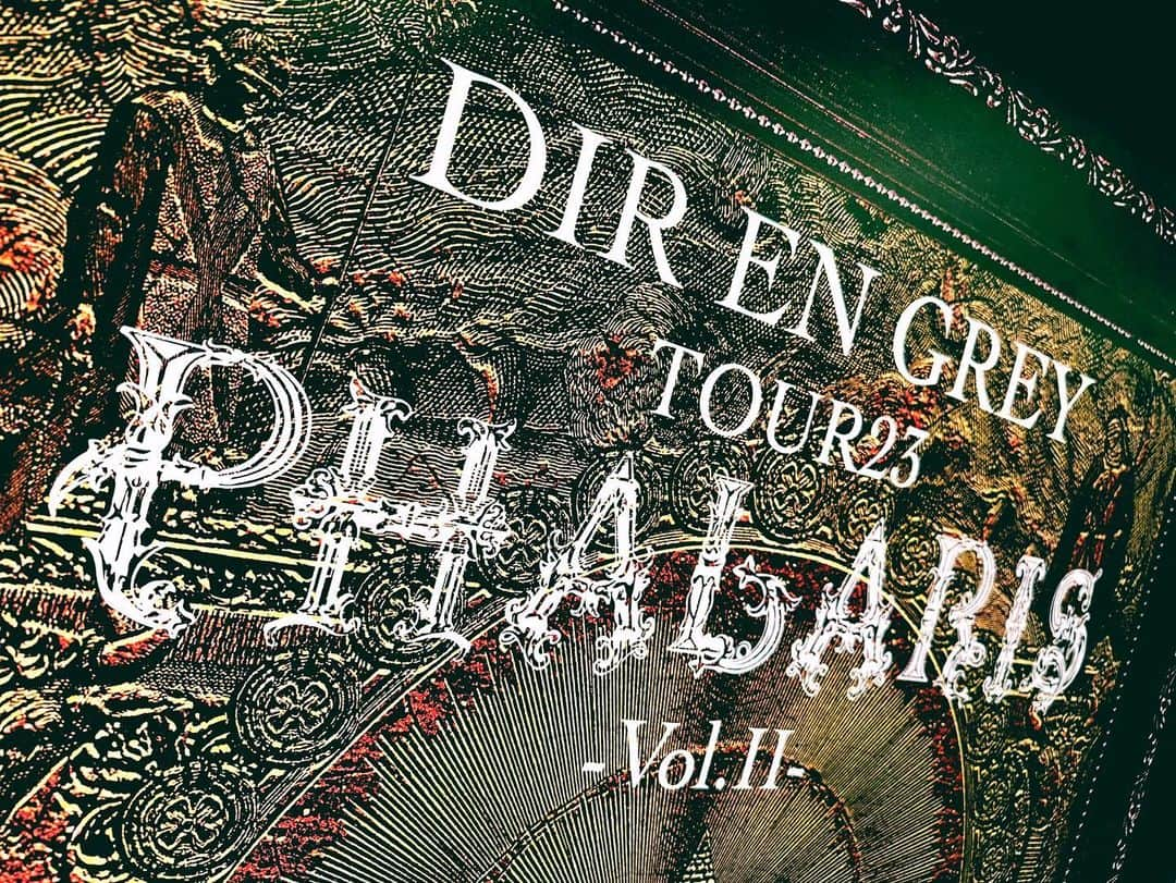 DIR EN GREYさんのインスタグラム写真 - (DIR EN GREYInstagram)「. ［🇯🇵 JP 🇯🇵］［🇬🇧 EN 🇺🇸］ 本日！“TOUR23 PHALARIS -Vol.II-”7本目、Zepp Nagoya公演！2日目の名古屋は昨日とは打って変わり雨となっております🌧少し肌寒さも感じるので風邪などには気をつけていただき、今日も全力でよろしくお願いします🐃🐂🔥🔥🔥 あんことホイップのコンビ大好きマネージャー藤枝  ◤◢◤◢◤◢ ↓ 🇬🇧 EN 🇺🇸 ↓ ◤◢◤◢◤◢  Today's “TOUR23 PHALARIS -Vol.II-” 7th show at Zepp Nagoya. On this second day at Nagoya, the weather changed a little bit and it's now raining🌧 It feels a little bit cold, so please take care not to catch a cold and let's enjoy to the fullest today again🐃🐂🔥🔥🔥  Fujieda Manager, who likes the combination of red bean paste and whip cream.  #DIRENGREY #PHALARISII」5月13日 17時40分 - direngrey_official