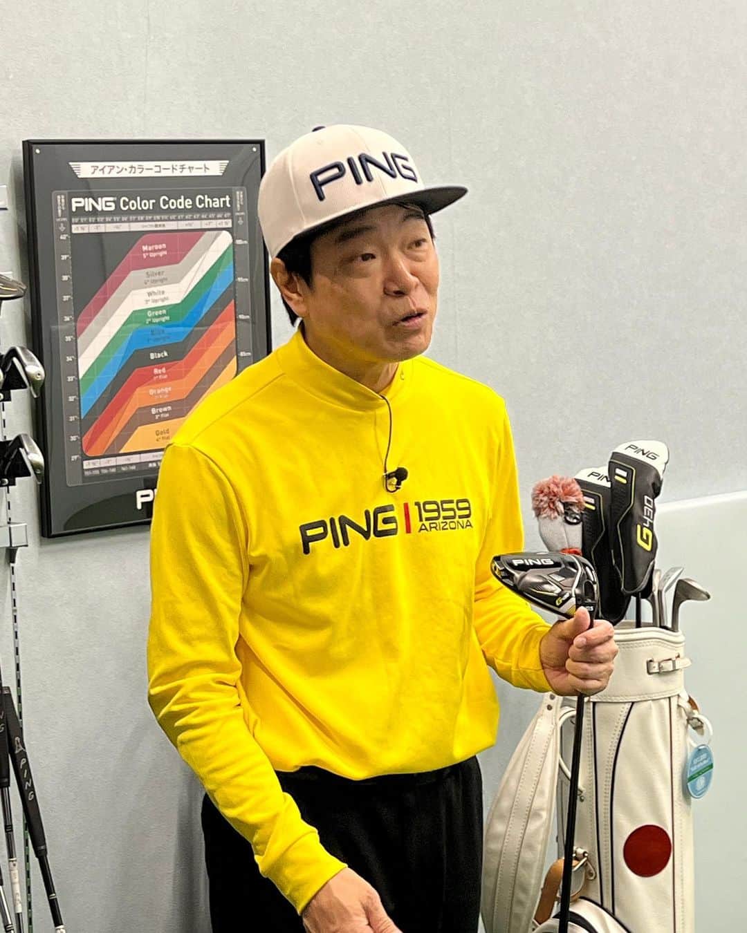 ホトゴルフ（蛍原徹）のインスタグラム：「伺ってきました。PINGさんの新宿のフィッティングルームへ！どうしても気になるG430を求め、先日のイベントの際は試打が十分できなかったので、再度試打をさせて頂きました。その模様は動画でも配信させて頂きます。  @pinggolf_japan   #ホトゴルフ #ping」