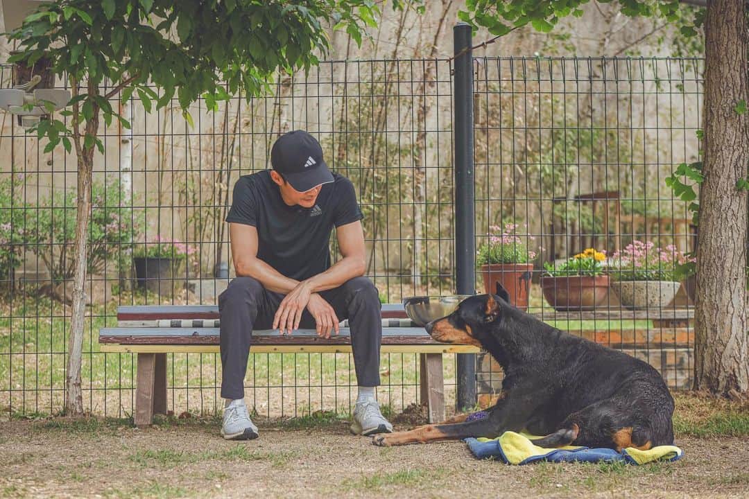 ペ・ジョンナムのインスタグラム：「느므 잘하고있다고 말해주는중 🩵🧡🩷 쫌만 더 힘내제이😊💪👏👏👏」