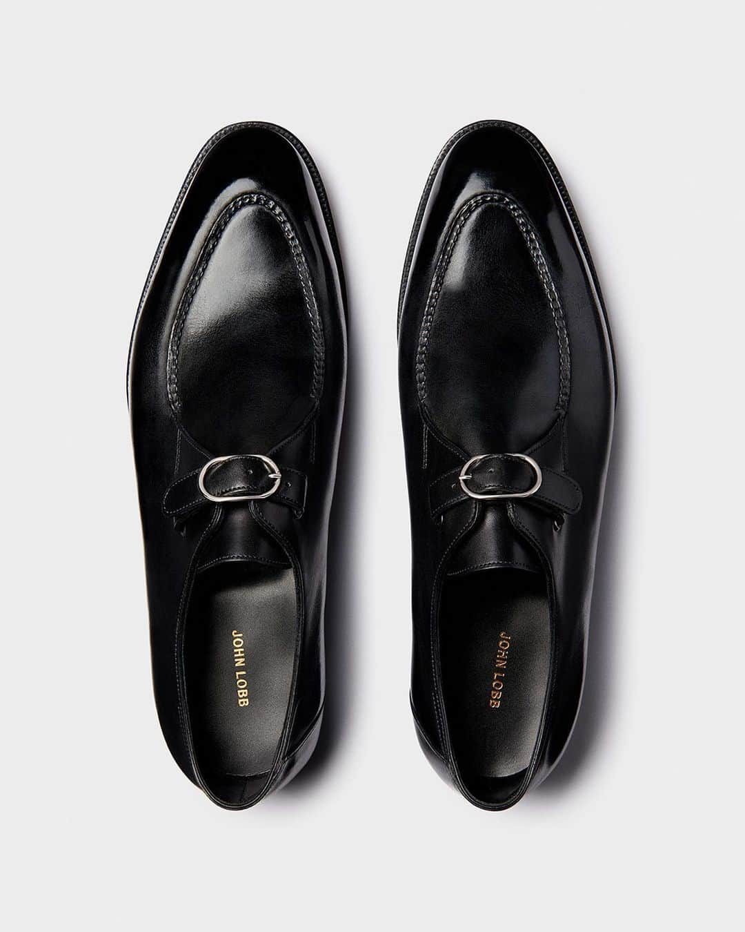 ジョンロブさんのインスタグラム写真 - (ジョンロブInstagram)「Inspired by the British Mod scene, Liverpool and Manchester are two new sleek Prestige styles featuring handsewn aprons and a slender silhouette for a sharp profile. . #johnlobb」5月13日 18時08分 - johnlobb