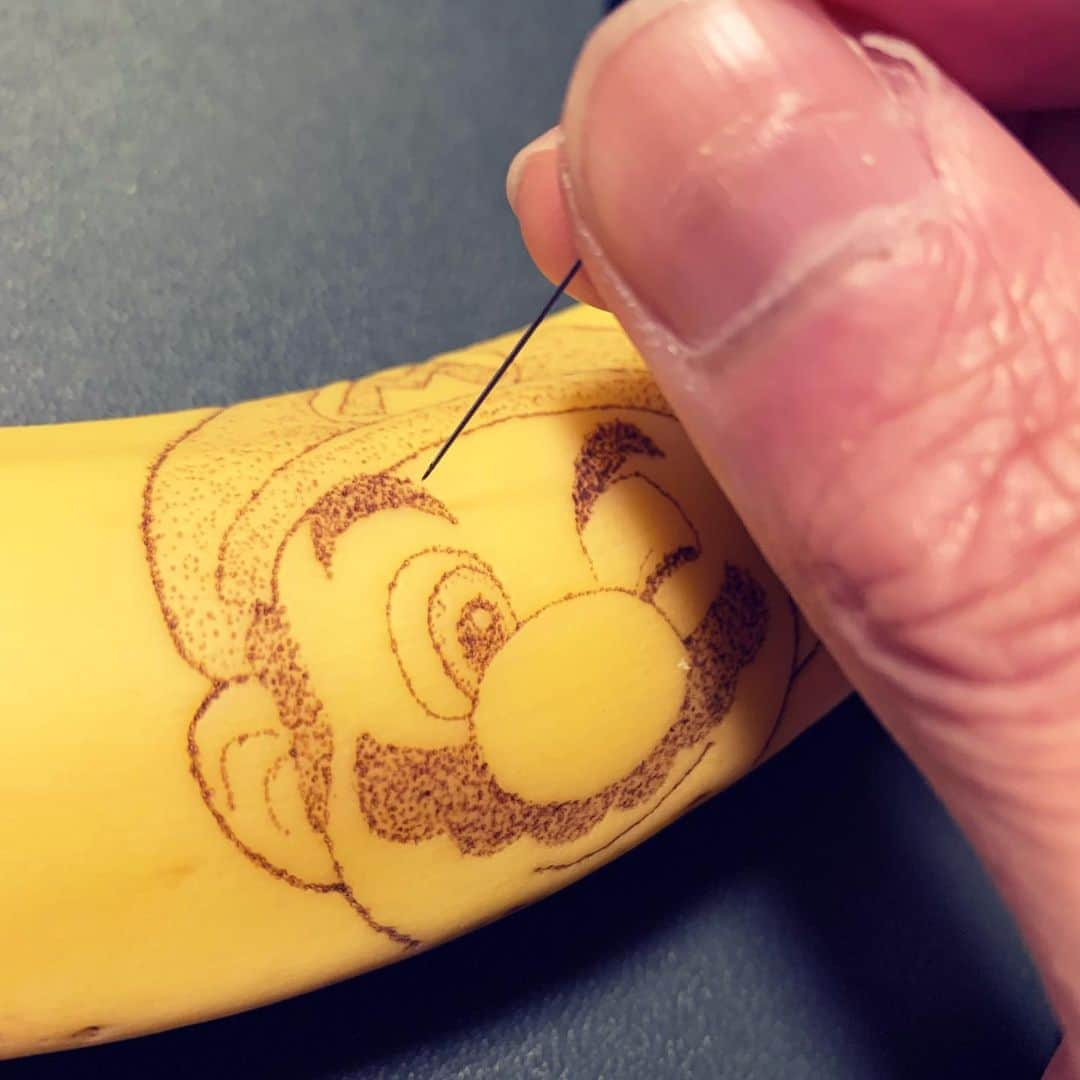 エンドケイプのインスタグラム：「You might feel a slight pinch.  #movie  #thesupermariobrosmovie  #mario  #supermario  #bananaart  #ザスーパーマリオブラザーズムービー  #マリオ  #バナナアート」