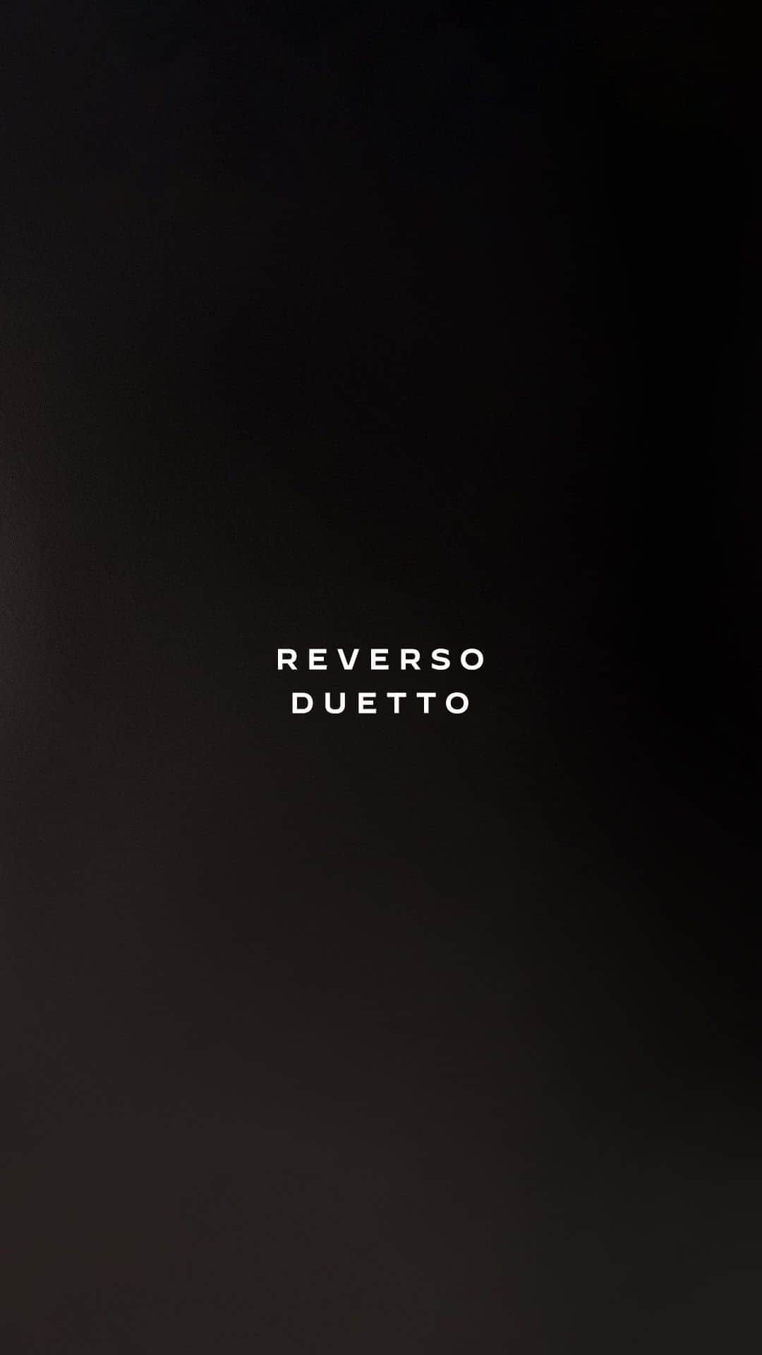 ジャガールクルトのインスタグラム：「Eternally iconic. #Reverso _ Reverso Classic Duetto Designed, made and assembled in our Manufacture _ The Reverso Duetto watch with its delicate proportions is a little gem, day and night. Featuring the original three-lined gadroons and 12 Arabic numerals, two-tone finished dials, and sword hands, the Reverso Duetto offers a timeless design. _ #JaegerLeCoultre #Reverso #TheWatchmakerOfWatchmakers」