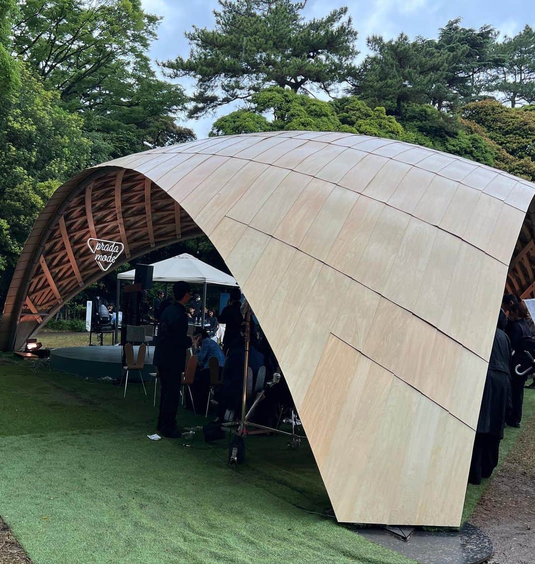 ヨンアさんのインスタグラム写真 - (ヨンアInstagram)「東京都庭園美術館の「PRADA MODE TOKYO」に遊びに行きました❣️ たくさんのアート、音楽、フード、建築などを体験することができてとても楽しかったです💚💚  @prada  #PRADAMODE #PRADAMODETOKYO」5月13日 18時54分 - youn1029