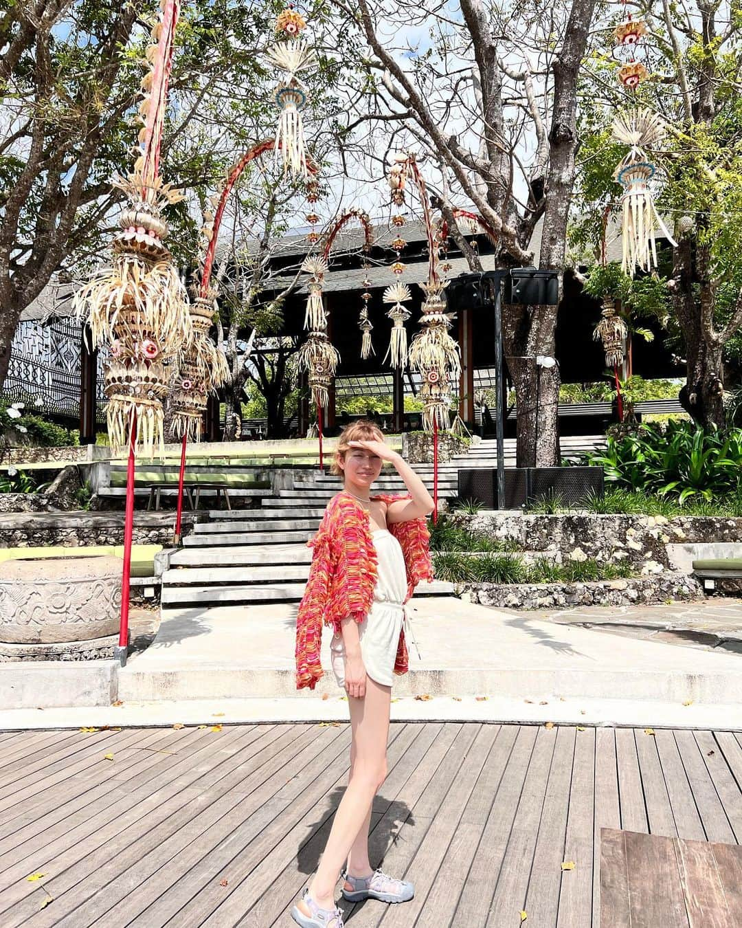 山本ソニアさんのインスタグラム写真 - (山本ソニアInstagram)「my Bali collection 🪷  バリでの私服まとめたよ！ タグ見てね🦋  バースデイ週間で食べ過ぎだし、体はオフモードで失礼します😂🙏🏻  何枚目が好き？  #bali #indonesia #ubud #kuta #swimwear #私服#kithwomen #keen#missoni#ravijour#alexiastam #bonjourrecords #tarajarmon #blackbymoussy」5月13日 19時16分 - soniann0505