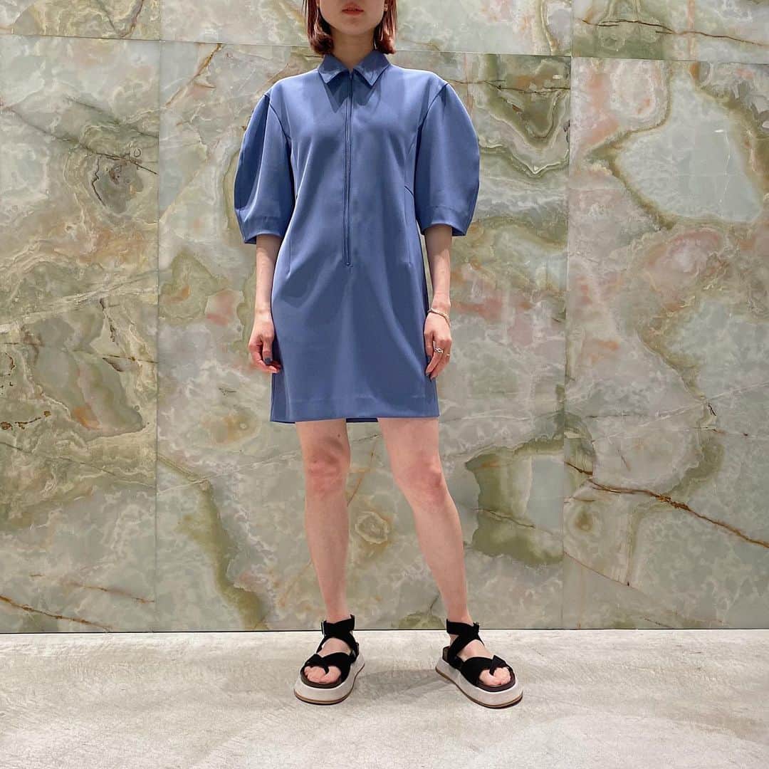のインスタグラム：「＜H BEAUTY&YOUTH＞ POLYESTER TWILL MINI DRESS ¥28,600 Color: LT.BLUE/BLACK Size: S/M (着用スタッフ: 165cm 着用サイズ: M)  #H_beautyandyouth #エイチビューティアンドユース @h_beautyandyouth  #BEAUTYANDYOUTH #ビューティアンドユース #Unitedarrows #ユナイテッドアローズ #giaborghini #poda」