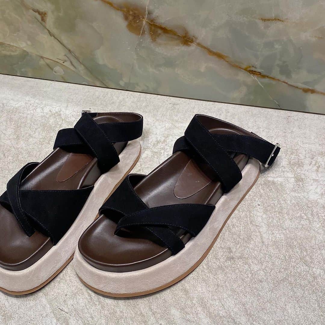 H BEAUTY&YOUTHさんのインスタグラム写真 - (H BEAUTY&YOUTHInstagram)「＜GIA BORGHINI＞ STRAP SANDAL for women ¥104,500  #H_beautyandyouth #エイチビューティアンドユース @h_beautyandyouth  #BEAUTYANDYOUTH #ビューティアンドユース #Unitedarrows #ユナイテッドアローズ #giaborghini @giaborghini」5月13日 19時10分 - h_beautyandyouth