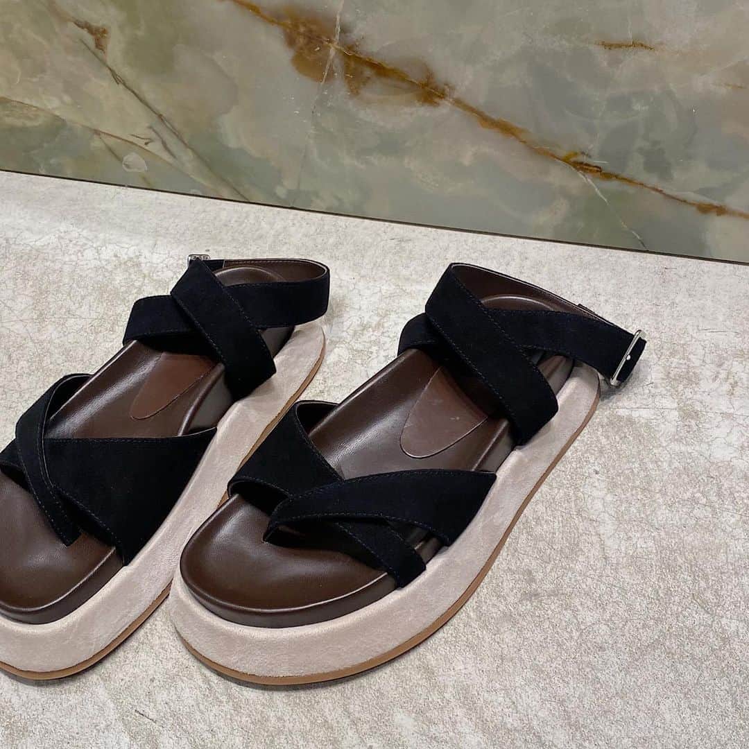 のインスタグラム：「＜GIA BORGHINI＞ STRAP SANDAL for women ¥104,500  #H_beautyandyouth #エイチビューティアンドユース @h_beautyandyouth  #BEAUTYANDYOUTH #ビューティアンドユース #Unitedarrows #ユナイテッドアローズ #giaborghini @giaborghini」