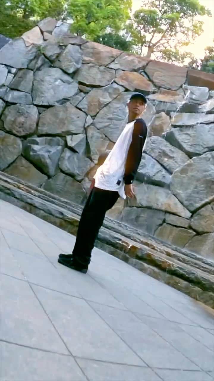 ZiNEZKAMIKAZEのインスタグラム：「moves like flower🌼 ⁡ 📹: @ken5_fsbb」
