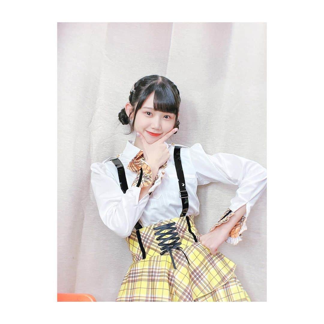 林于馨さんのインスタグラム写真 - (林于馨Instagram)「. 發現好久沒更新了耶σ((ó⍢ò///) 昨天難得的在禮拜五晚上跳公演🔥 星期日還有一場 今天一整天放假好開心🫨 順便和大家分享一下昨天的🌚綿羊頭！ - 久しぶりに更新しに来た⋆* 初めて平日の公演！来てくれてありがとう そして丸一日皆さんもお疲れ様でした！ 日曜日もまたある✊🏻‎❤️‍🔥今日は一日休みで 幸せ_(๑⃙⃘´ω`๑⃙⃘_)⌒)_ごろごろぉ〜 昨日の羊ヘアの写真を贈ります！ - #AKB48 #AKB48TeamTP #TeamTP  #UnitTicTacToe #🔫 #れいち #林于馨 #羊ヘア #黒羊 #綿羊頭 #手をつなぎながら #公演 #手牽手公演 #烏梅劇院 #劇場公演」5月13日 19時27分 - reichi01_akb48teamtp