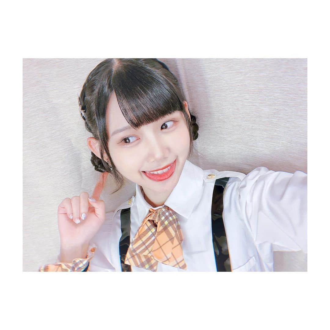 林于馨さんのインスタグラム写真 - (林于馨Instagram)「. 發現好久沒更新了耶σ((ó⍢ò///) 昨天難得的在禮拜五晚上跳公演🔥 星期日還有一場 今天一整天放假好開心🫨 順便和大家分享一下昨天的🌚綿羊頭！ - 久しぶりに更新しに来た⋆* 初めて平日の公演！来てくれてありがとう そして丸一日皆さんもお疲れ様でした！ 日曜日もまたある✊🏻‎❤️‍🔥今日は一日休みで 幸せ_(๑⃙⃘´ω`๑⃙⃘_)⌒)_ごろごろぉ〜 昨日の羊ヘアの写真を贈ります！ - #AKB48 #AKB48TeamTP #TeamTP  #UnitTicTacToe #🔫 #れいち #林于馨 #羊ヘア #黒羊 #綿羊頭 #手をつなぎながら #公演 #手牽手公演 #烏梅劇院 #劇場公演」5月13日 19時27分 - reichi01_akb48teamtp