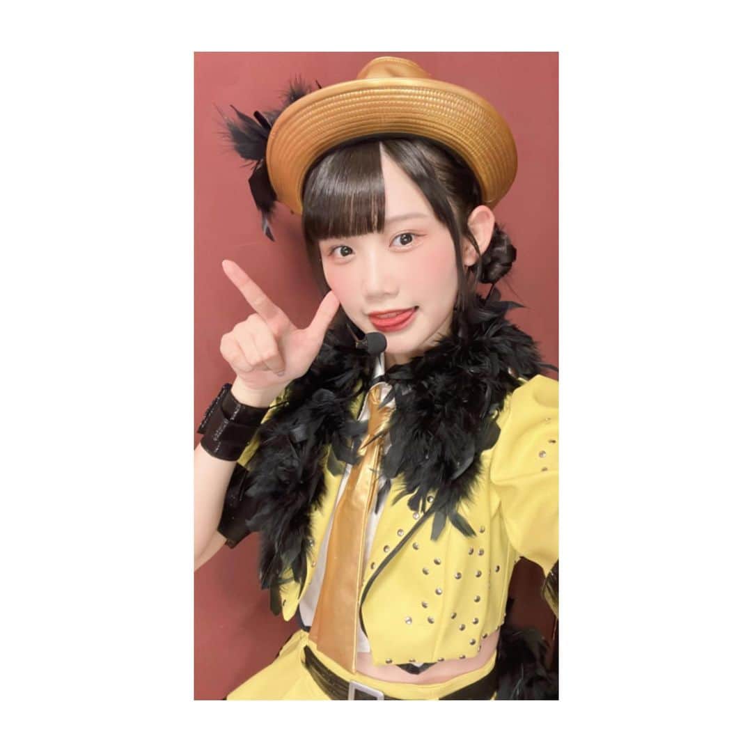 林于馨さんのインスタグラム写真 - (林于馨Instagram)「. 發現好久沒更新了耶σ((ó⍢ò///) 昨天難得的在禮拜五晚上跳公演🔥 星期日還有一場 今天一整天放假好開心🫨 順便和大家分享一下昨天的🌚綿羊頭！ - 久しぶりに更新しに来た⋆* 初めて平日の公演！来てくれてありがとう そして丸一日皆さんもお疲れ様でした！ 日曜日もまたある✊🏻‎❤️‍🔥今日は一日休みで 幸せ_(๑⃙⃘´ω`๑⃙⃘_)⌒)_ごろごろぉ〜 昨日の羊ヘアの写真を贈ります！ - #AKB48 #AKB48TeamTP #TeamTP  #UnitTicTacToe #🔫 #れいち #林于馨 #羊ヘア #黒羊 #綿羊頭 #手をつなぎながら #公演 #手牽手公演 #烏梅劇院 #劇場公演」5月13日 19時27分 - reichi01_akb48teamtp