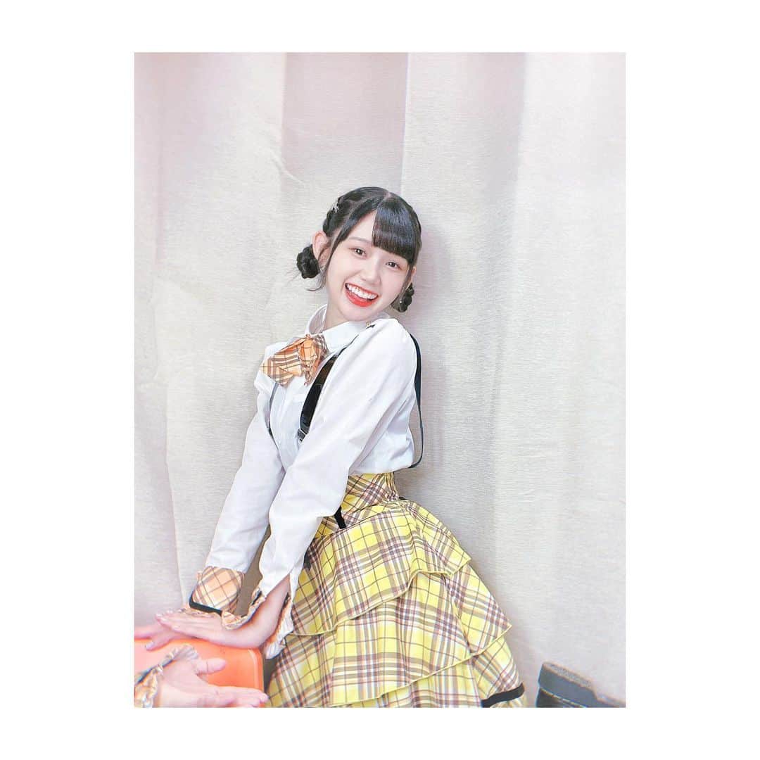 林于馨さんのインスタグラム写真 - (林于馨Instagram)「. 發現好久沒更新了耶σ((ó⍢ò///) 昨天難得的在禮拜五晚上跳公演🔥 星期日還有一場 今天一整天放假好開心🫨 順便和大家分享一下昨天的🌚綿羊頭！ - 久しぶりに更新しに来た⋆* 初めて平日の公演！来てくれてありがとう そして丸一日皆さんもお疲れ様でした！ 日曜日もまたある✊🏻‎❤️‍🔥今日は一日休みで 幸せ_(๑⃙⃘´ω`๑⃙⃘_)⌒)_ごろごろぉ〜 昨日の羊ヘアの写真を贈ります！ - #AKB48 #AKB48TeamTP #TeamTP  #UnitTicTacToe #🔫 #れいち #林于馨 #羊ヘア #黒羊 #綿羊頭 #手をつなぎながら #公演 #手牽手公演 #烏梅劇院 #劇場公演」5月13日 19時27分 - reichi01_akb48teamtp
