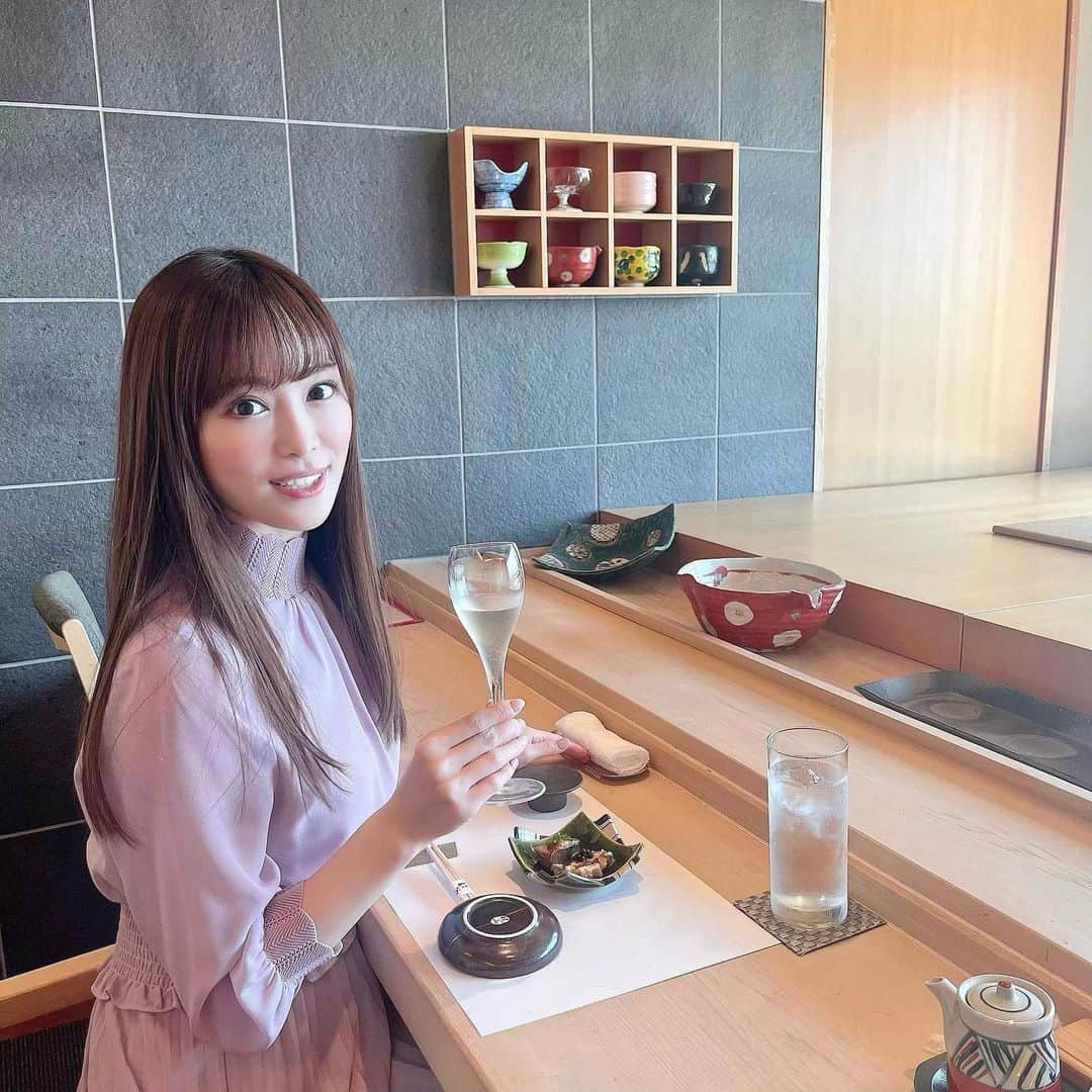 のインスタグラム：「💖 【 🤍✨🥂🍾✨🤍 】 ⁡ ⁡ 以前お仕事で大変お世話になり これからも関わらせていただく 尊敬する方に 素敵なお店でお誕生日のお祝いを していただきました✨🥰💖  🤍ありがとうございます❤️ ⁡ 日々周りの皆様方に 心から感謝です🍀🙏🌸💓😍 ⁡ ⁡ ⁡ ♡ ♡ ⁡ ⁡ あなたとあなたの大切なひとたちが 笑顔で幸せでありますように…💖💖 ⁡ ⁡ ⇨ @tomomibeauty  ⁡ ⁡ *♢ ♡ ＊ ♡ ✩ ♡ ♩ ♡・♡ ° ♡ ❁ ♡ ✩ ♡° ⑅◡̈*」