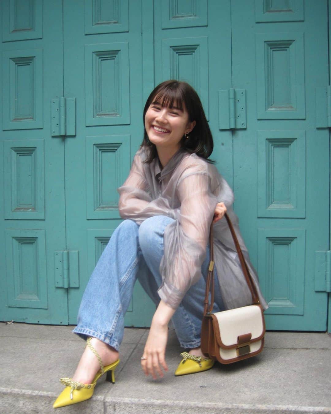 藤本林花美愛さんのインスタグラム写真 - (藤本林花美愛Instagram)「明るい色って気分上がる🌼  新しくゲットしたバッグ すっごく使いやすくて可愛くてお気に入り。🥰  Bag & Shoes @charleskeithofficial  @charleskeith_jp」5月13日 19時52分 - lily_1001_official