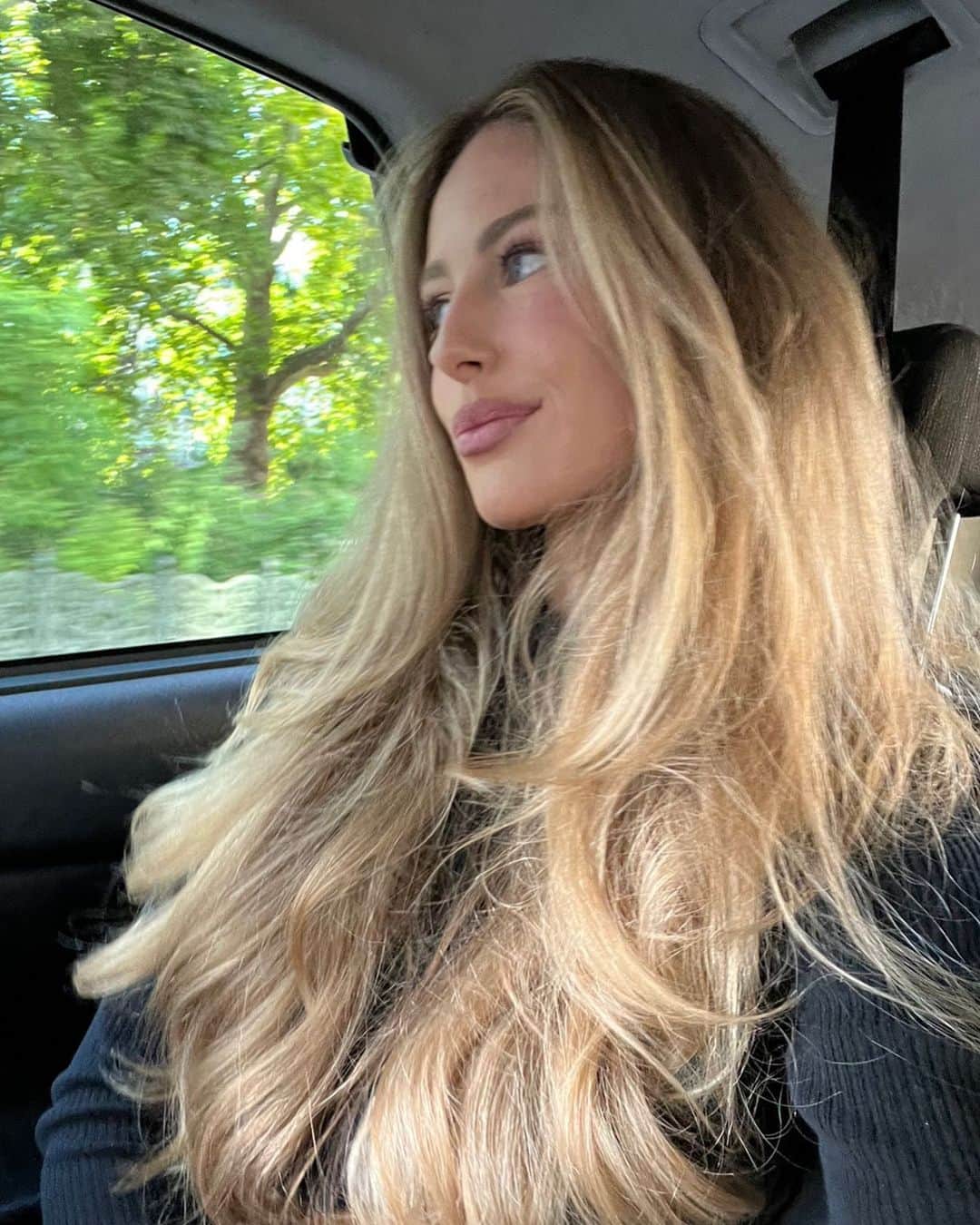 Mathilde Goehlerのインスタグラム：「🥰🥰🥰」