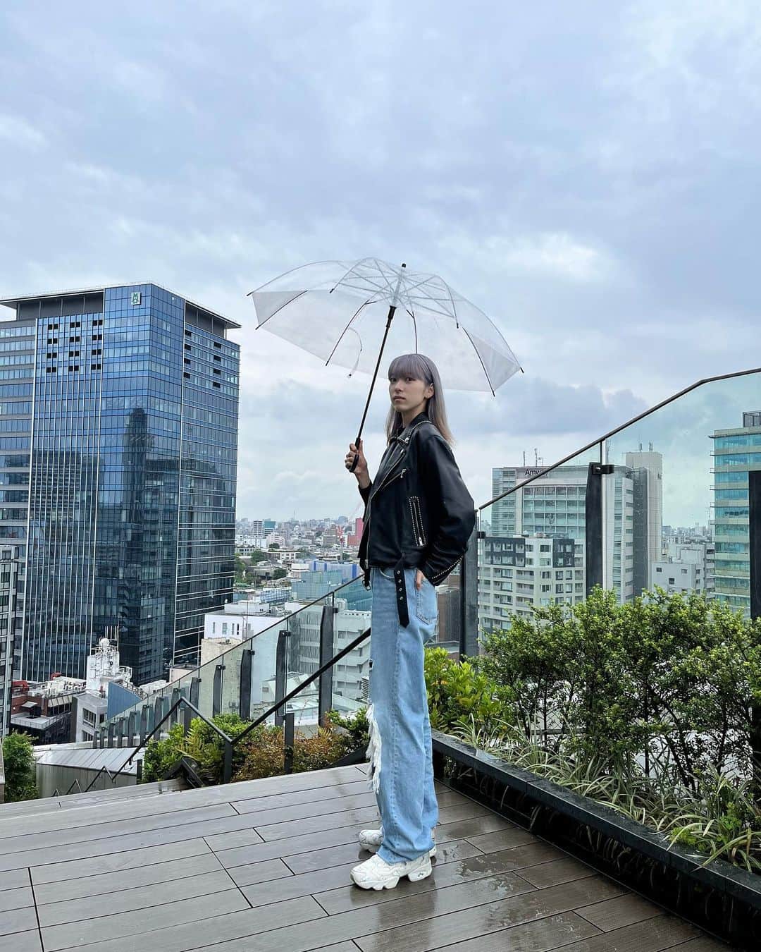のインスタグラム：「☔️」
