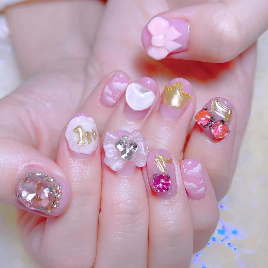 なかやまちえこさんのインスタグラム写真 - (なかやまちえこInstagram)「Pink♡⠀ ⠀ @dreamy_canon ちゃん⠀ @youmenosay ⠀ ⠀ #nail #nails #nailart #ネイル #美甲 #ネイルアート  #japanesenailart #manucure #japanesenails #manicurist #gelnails #أظافر #네일아트 #미용  #เพ้นท์เล็บ #artedeuñas #เพ้นท์เล็บเจล #ジェルネイルデザイン #ネイルデザイン #nagelkunst #かわいい #かわいいネイル #ゆめかわ #ゆめかわネイル @aby_sharenail」5月13日 20時09分 - chiekonakayama