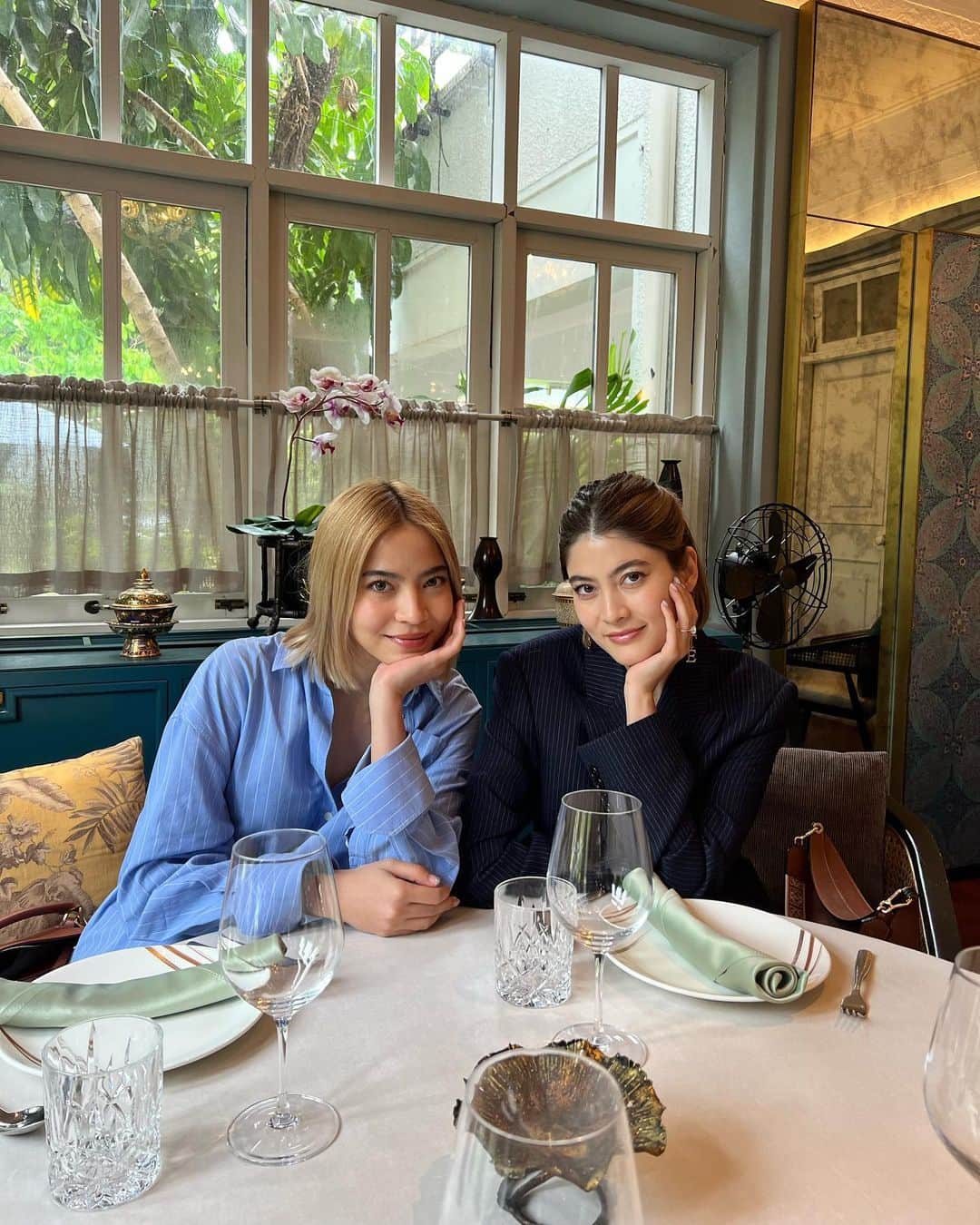 マギー・ラースリー・バーレンシエガーのインスタグラム：「เรื่องกินคือชวนปุ๊บมาปั๊บ 😂」