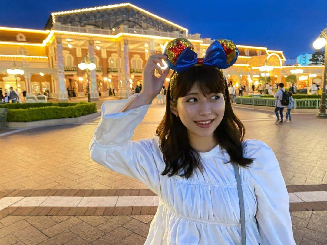 藤原あずさのインスタグラム：「. 大満喫ディズニーでした🏰🤍  ミニーちゃん女子力高かった💗🎀✨  #ディズニー #ディズニーランド  #ミニーちゃん #ミニーちゃんのお家 #グリーティング」