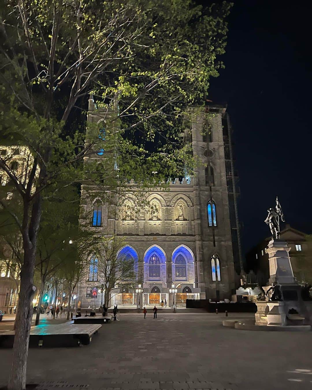 榎本遼香さんのインスタグラム写真 - (榎本遼香Instagram)「A lovely night in Montreal 🇨🇦💖  #montreal  #québec #oldtown  #basiliquenotredame」5月13日 20時34分 - eno_mon