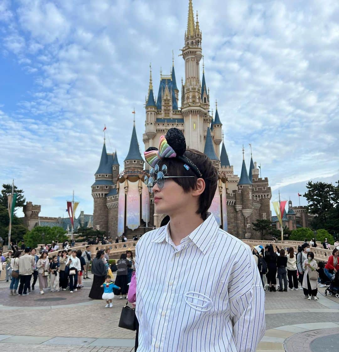 金子隼也さんのインスタグラム写真 - (金子隼也Instagram)「. 夢の国🐭🏰 #ディズニーランド #disneyland」5月13日 20時52分 - shunya_kaneko