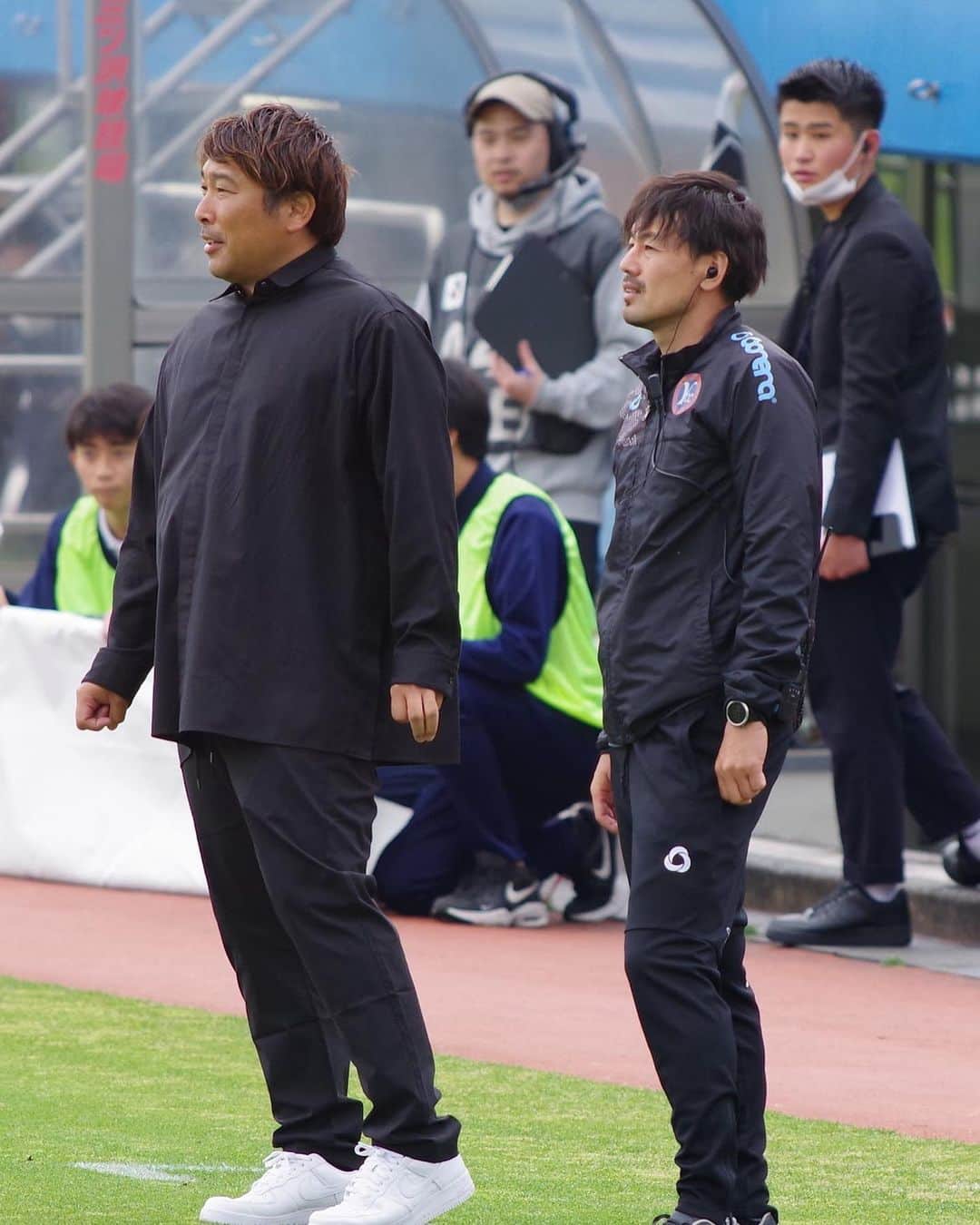 のインスタグラム：「TODAY is coach. vs 相模原 2-2  前半0-2から追いついたのは成長を感じますね。でもまだまだ積み上げていかないと  #game #試合 #coach  #j3 #yscc #sc相模原  #成長 #積み上げ #soccer」