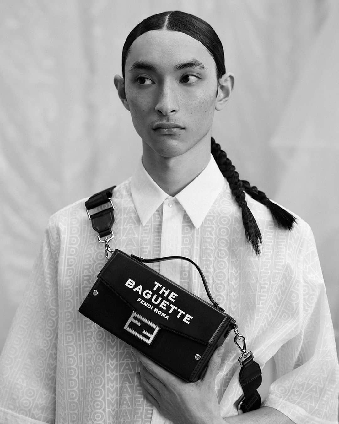 Fendiのインスタグラム：「All about icons. The #FendiBaguette and #FendiPeekaboo reimagined by Marc Jacobs are now available in boutiques and on Fendi.com.   Artistic Director of Accessories and Menswear: @silviaventurinifendi  Artistic Director of Jewelry: @delfinadelettrez Artistic Director: @themarcjacobs  Photography: @brunostaub   Styling: @ganio Makeup: @makiryoke Hair: @jimmypaulhair Set Design: @mattjacksonmattjackson  Casting: @piergiorgio  Models: Aiden Goldman, Jonas Manuel」