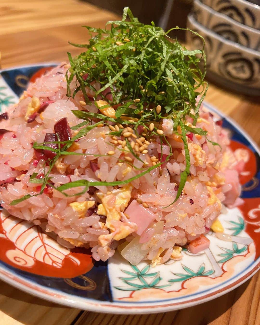 成瀬りおのインスタグラム：「酒と肴MURO（京都祇園） しば漬けチャーハンがだいすき👶🤍 何食べても美味しい😋💓 . #酒と肴muro  #京都グルメ #京都ディナー #京都おでん #京都食べ歩き #食べ歩きグルメ #たべすたぐらむ #ぐるめすたぐらむ #グルメ女子」