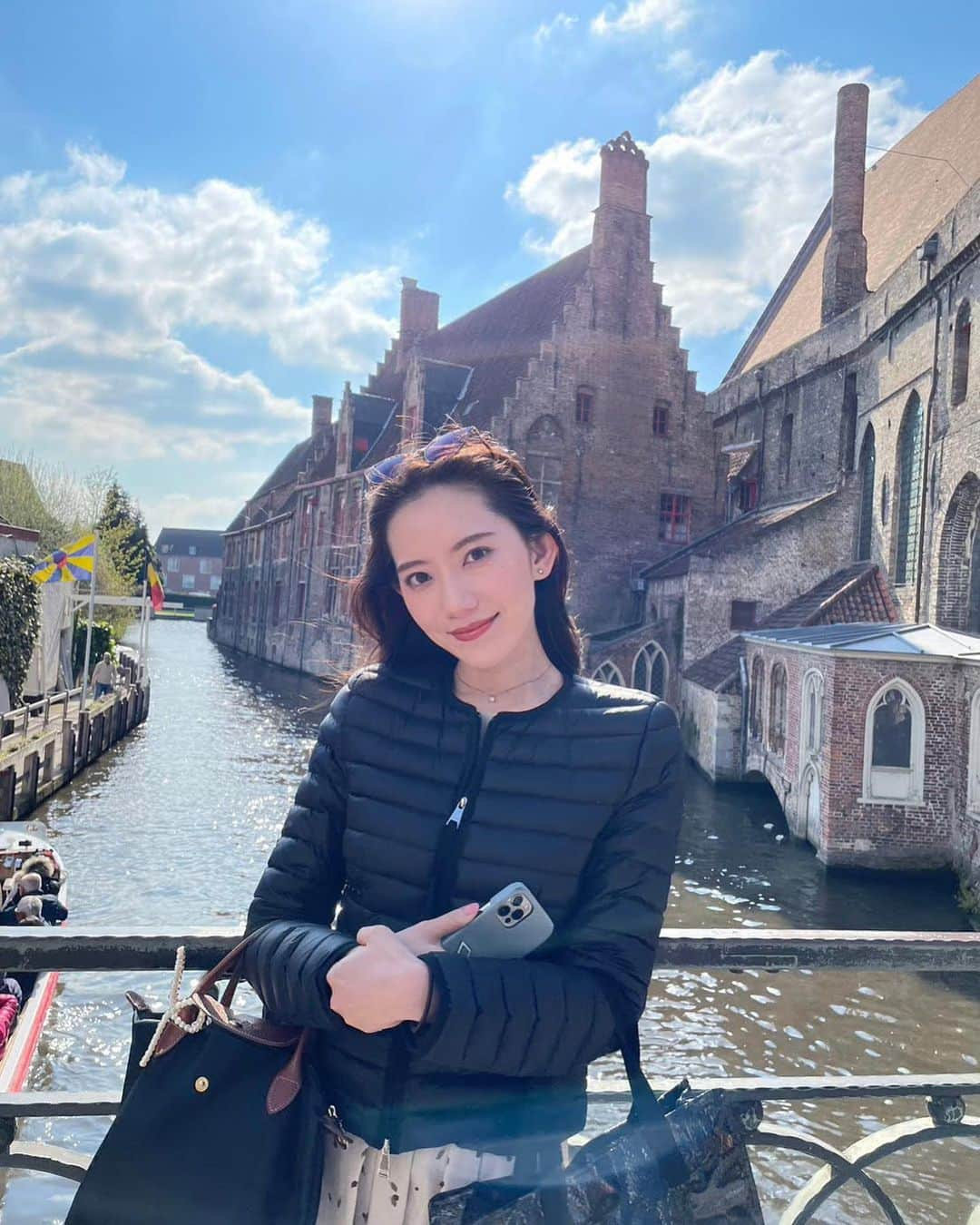 大谷由佳のインスタグラム：「🇧🇪🍫❤️ #ベルギー #ブリュッセル #ブルージュ #belgium #bruges #travel #女子旅 #海外旅行」