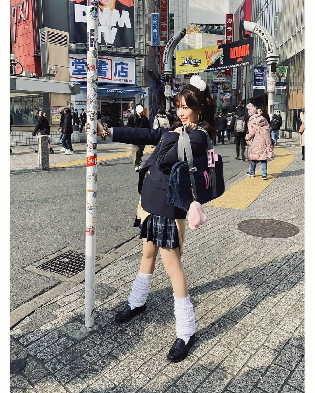 運上弘菜さんのインスタグラム写真 - (運上弘菜Instagram)「. 今更ながら渋谷でギャルしたの たのしかったなあ🤞🏻 一生に一度の体験でした」5月13日 21時35分 - nappi_0809