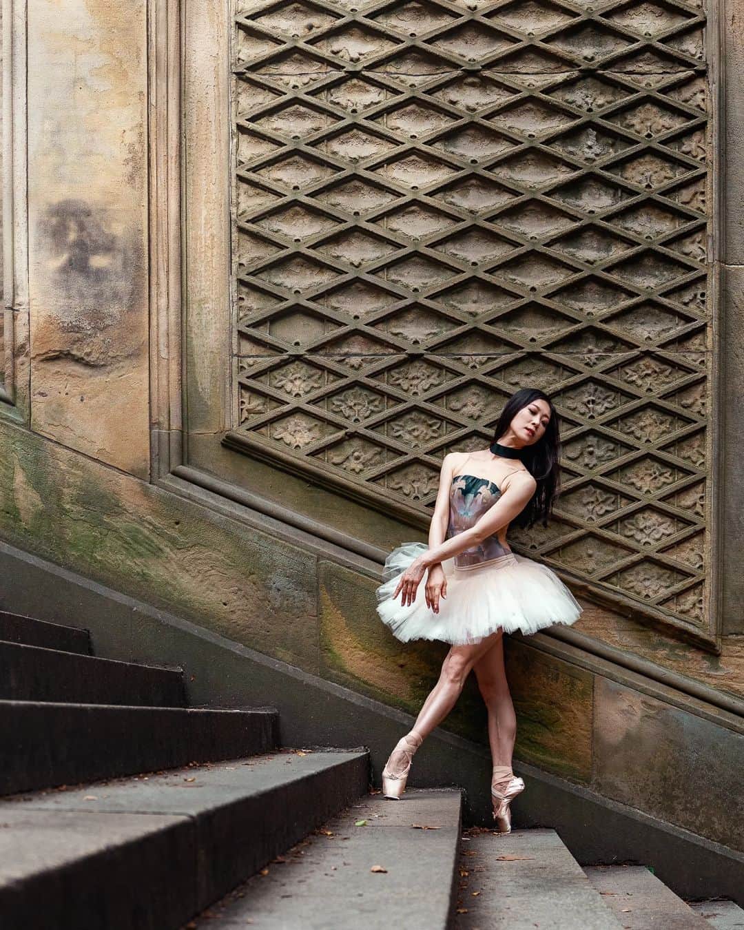倉永美沙さんのインスタグラム写真 - (倉永美沙Instagram)「“I think what an amazing world this would be if we all danced everywhere we went.” ― Jennifer Niven, Holding Up the Universe  @misakuranaga | E. Snell Design   #ballerina #pointe #balletspirit #enpointe #fashion #fashionblogger #styleblogger #style #tutu #balletlife #ballet #balletshoes #balletpost #ballerinas #balletdancer #balletlove #instaballet #instadance #dance #dancelife #dancing #dancers #dancer #dancelove #worldwideballet」5月13日 21時44分 - misakuranaga