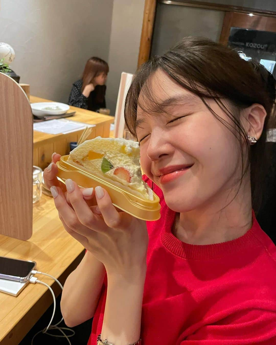 ミナ さんのインスタグラム写真 - (ミナ Instagram)「일본편의점은 케이크도 맛있어🎂」5月13日 21時59分 - bbang_93