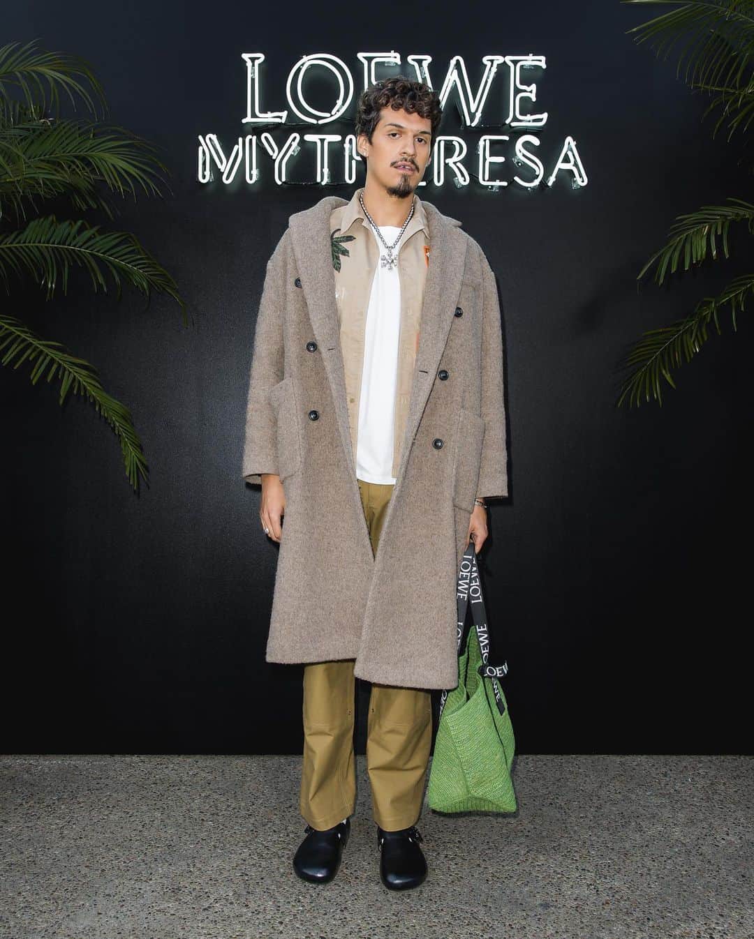 Just Jaredさんのインスタグラム写真 - (Just JaredInstagram)「Taylor Russell, Camila Mendes and many others joined Loewe and Mytheresa for the launch of Paula’s Ibiza 2023 fashion collection last night.  100+ pics from the swank affair on JustJared.com!  #TaylorRussell #CamilaMendes #KitConnor #GabrielleUnion #DwyaneWade #AliWong #DanLevy #OmarApollo #BlakeGray #NoahBeck  #GraceVanPatten #LakeithStanfield #KasmereTrice  #Loewe #Mytheresa Photos: BFA」5月14日 8時42分 - justjared