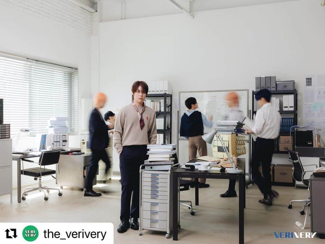 Jellyfish Entertainmentさんのインスタグラム写真 - (Jellyfish EntertainmentInstagram)「#Repost @the_verivery with @use.repost ・・・ VERIVERY 7TH MINI ALBUM [Liminality - EP.DREAM] - Crazy Like That  SPECIAL PHOTO #연호 #YEONHO  🎧 2023. 05. 16. 6PM (KST)  #베리베리 #VERIVERY #VRVR #Liminality #EP_DREAM #Crazy_Like_That #20230516_6PM」5月14日 0時05分 - jellyfish_stagram