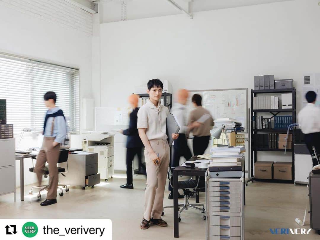 Jellyfish Entertainmentさんのインスタグラム写真 - (Jellyfish EntertainmentInstagram)「#Repost @the_verivery with @use.repost ・・・ VERIVERY 7TH MINI ALBUM [Liminality - EP.DREAM] - Crazy Like That  SPECIAL PHOTO #용승 #YONGSEUNG  🎧 2023. 05. 16. 6PM (KST)  #베리베리 #VERIVERY #VRVR #Liminality #EP_DREAM #Crazy_Like_That #20230516_6PM」5月14日 0時06分 - jellyfish_stagram