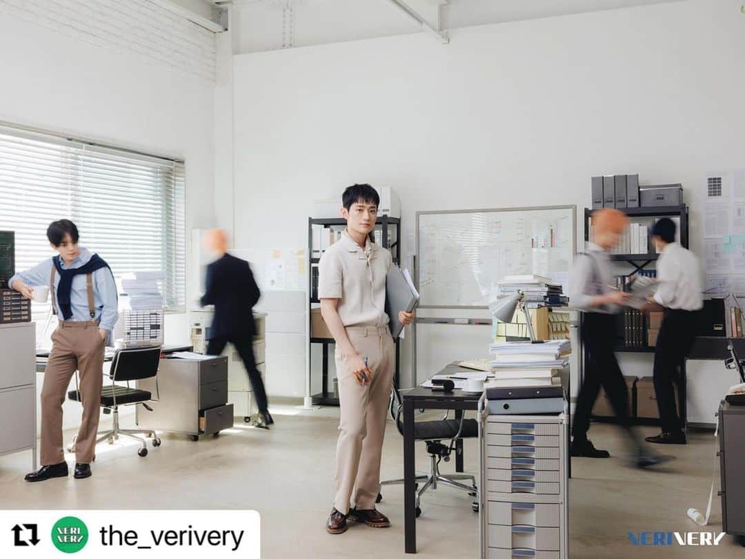 Jellyfish Entertainmentさんのインスタグラム写真 - (Jellyfish EntertainmentInstagram)「#Repost @the_verivery with @use.repost ・・・ VERIVERY 7TH MINI ALBUM [Liminality - EP.DREAM] - Crazy Like That  SPECIAL PHOTO #용승 #YONGSEUNG  🎧 2023. 05. 16. 6PM (KST)  #베리베리 #VERIVERY #VRVR #Liminality #EP_DREAM #Crazy_Like_That #20230516_6PM」5月14日 0時06分 - jellyfish_stagram